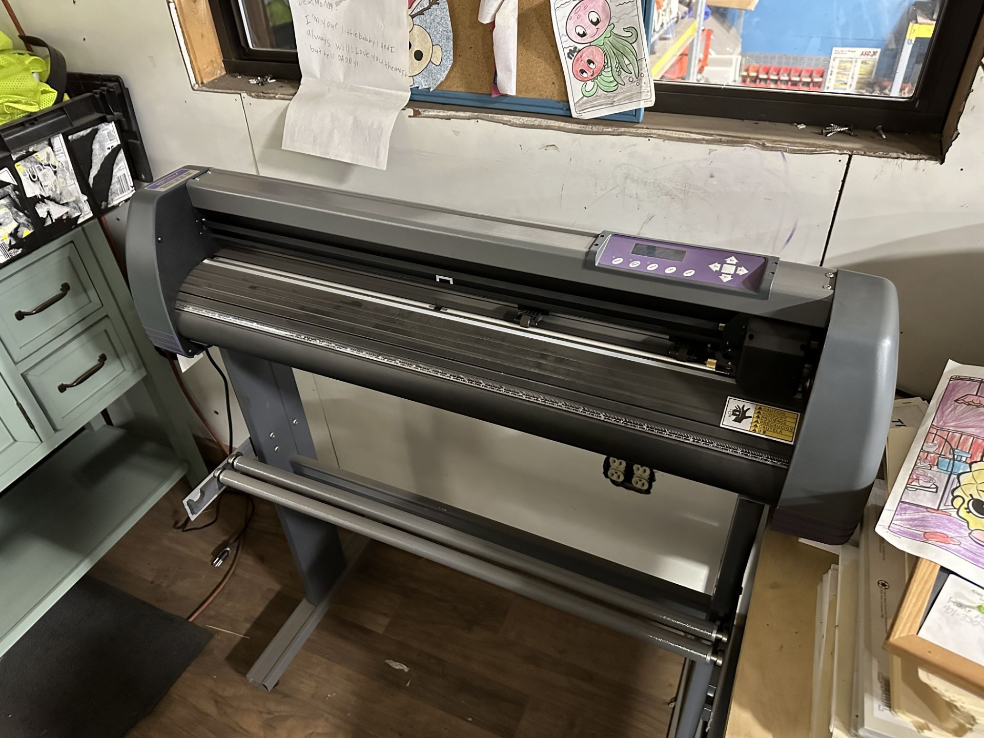 Cutting Plotter Type: MH871-MK2 Vinyl Cutter w/Rolls of Vinyl Material On Pallet & Cover - Image 2 of 5