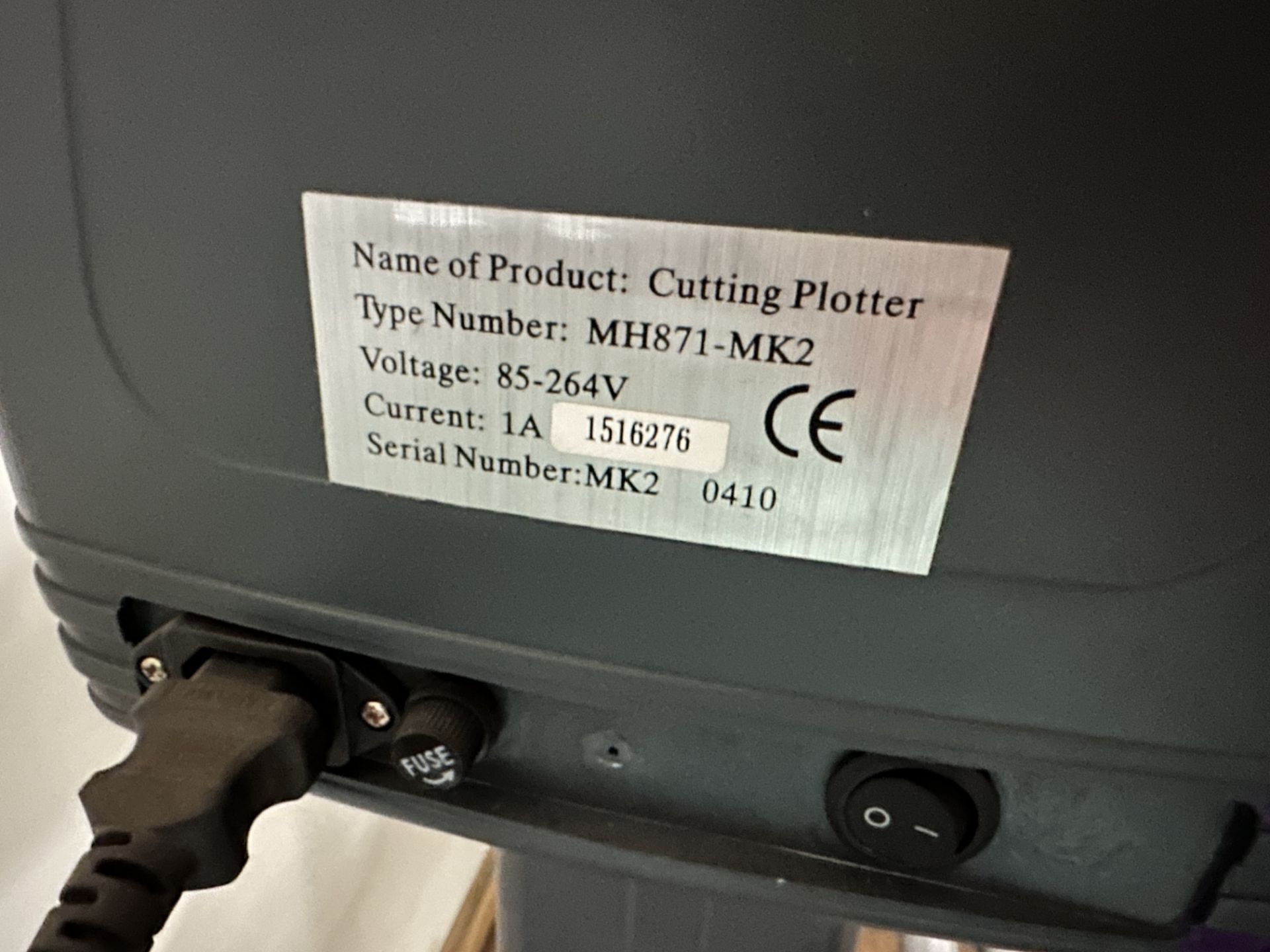 Cutting Plotter Type: MH871-MK2 Vinyl Cutter w/Rolls of Vinyl Material On Pallet & Cover - Image 4 of 5