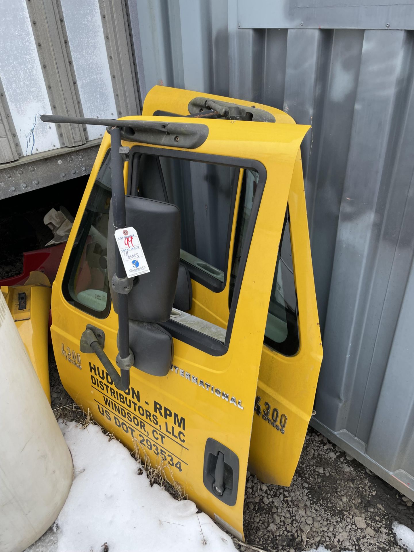 (2) Sets of International Truck Doors - Image 4 of 4