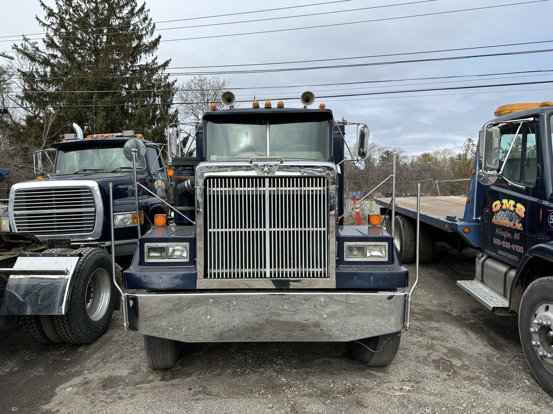 1986 Western Star, 6 Wheel Wrecker Truck w/Hydraulic Controls, Odom: 573,239, GVW 34,500 (RUNS) - Image 4 of 8