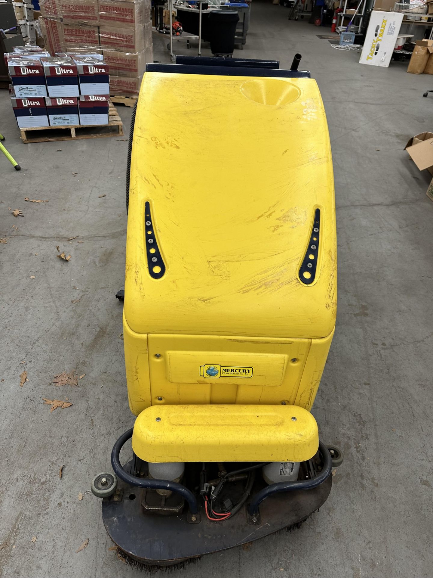 TSM Industrial Floor Cleaning Machine w/(2) 36V (3 x12) Batteries (NO FURTHER INFO) (WILL POST VIDEO
