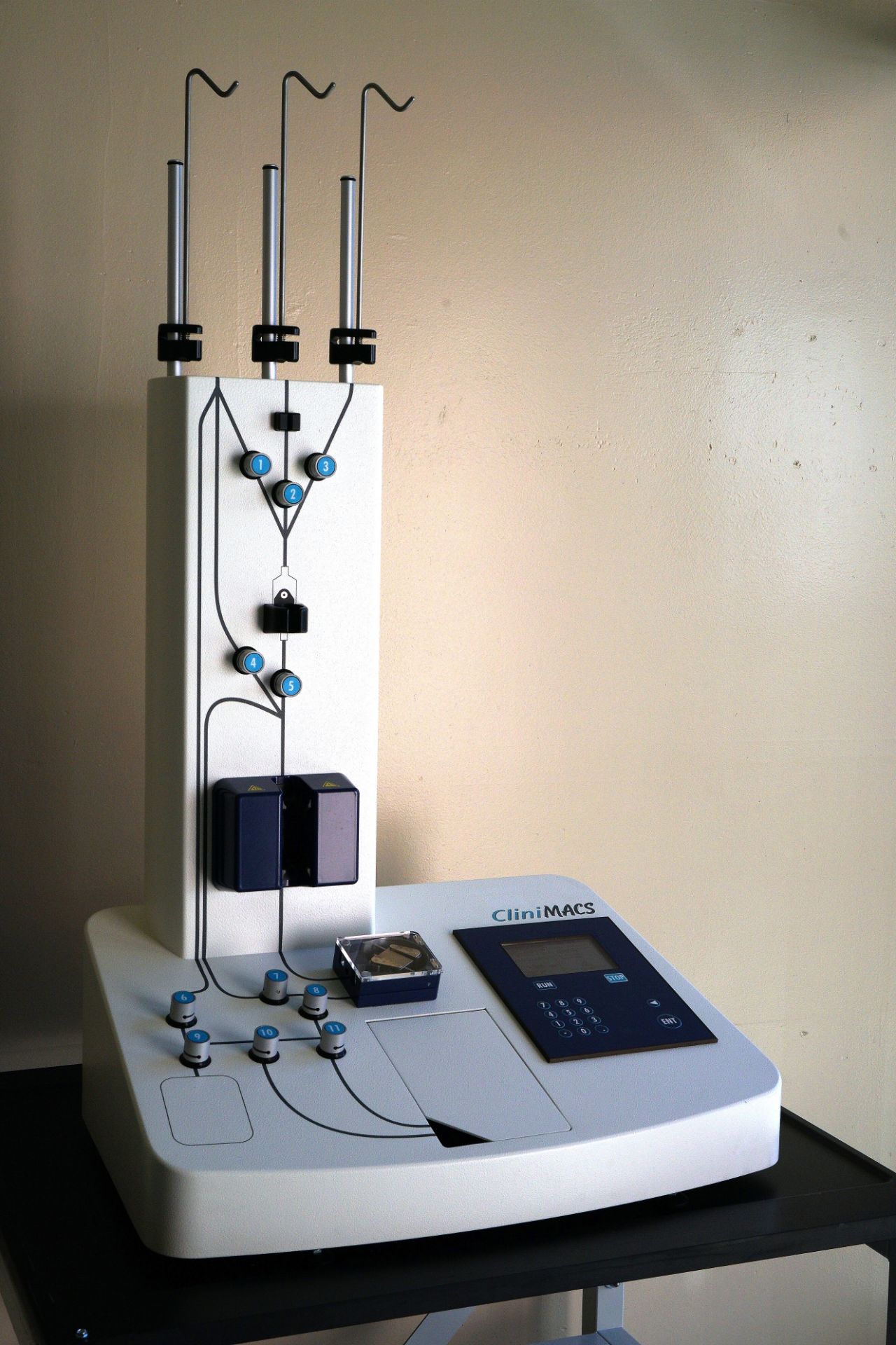 Miltenyi Biotec CliniMACS Plus, Automated Cell Separation Clinical-Scale, CD34 w/ Power Cord DVD