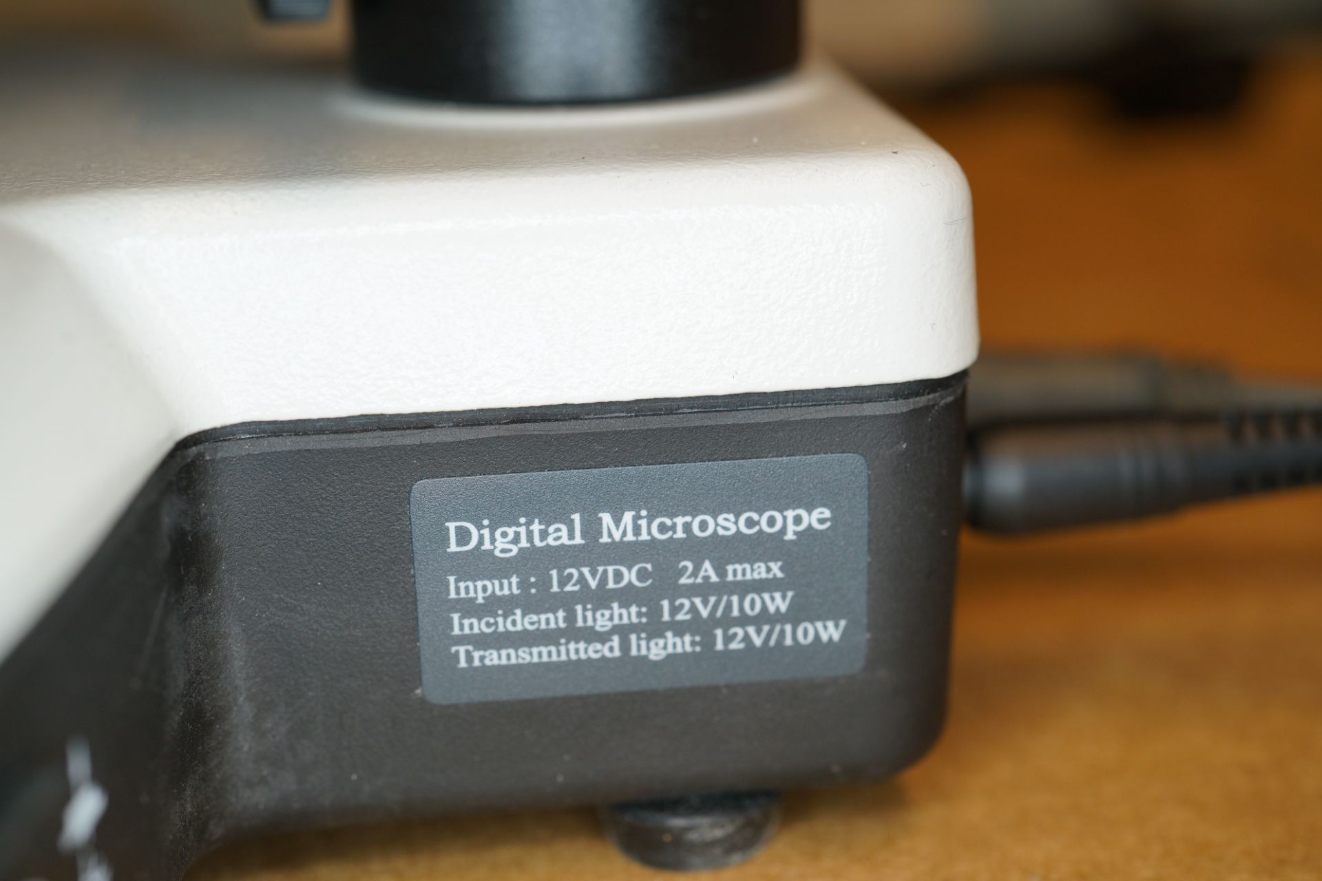 Motic Digital Microscope DM-143-FBGG with DM143 Series Camera, HP Laptop, 10-40X which includes: - Image 8 of 14