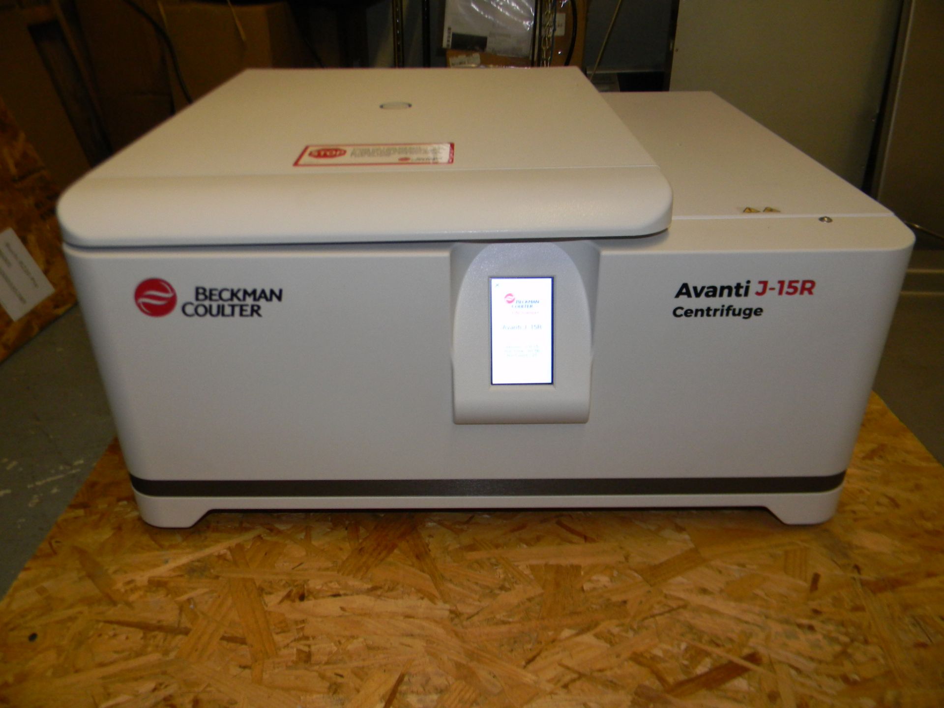 Beckman Coulter Avanti J-15R IVD Refrigerated Centrifuge With JS-4.750 Rotor, Beckman Coulter 349950