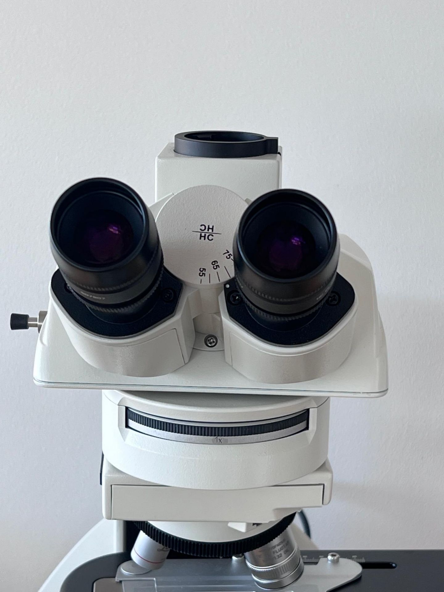 2018 Leica DM2500 LED Optical Microscope w/5 Objectives - Objectives eN Plan 5x/0.12 10x/0.25 20x/0. - Image 10 of 23