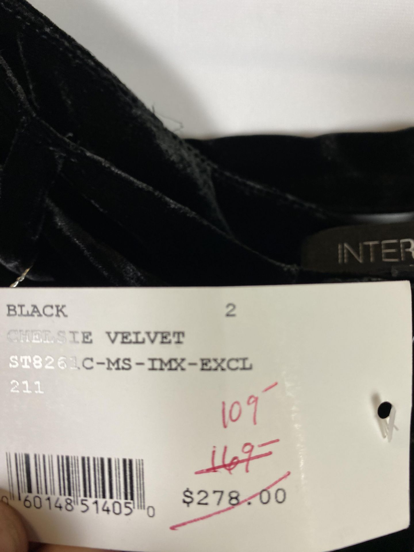 Black Chelsie Velvet Pants w/Sache, Size 2, Original Retail Price: $278 - Bild 3 aus 3