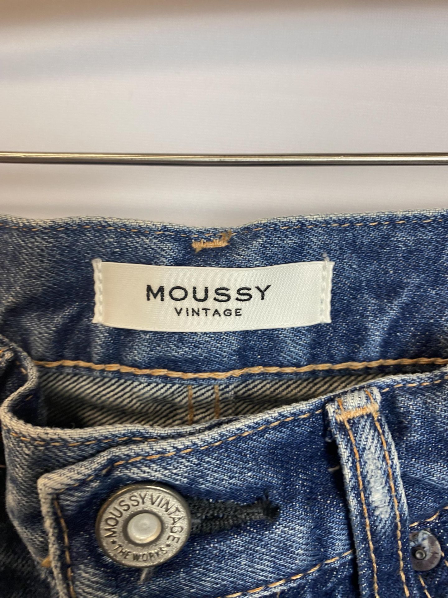 Moussy Vintage Denim MV Merry Taperie Jean, Size: 24, Original Retail Price: $345 - Bild 4 aus 4