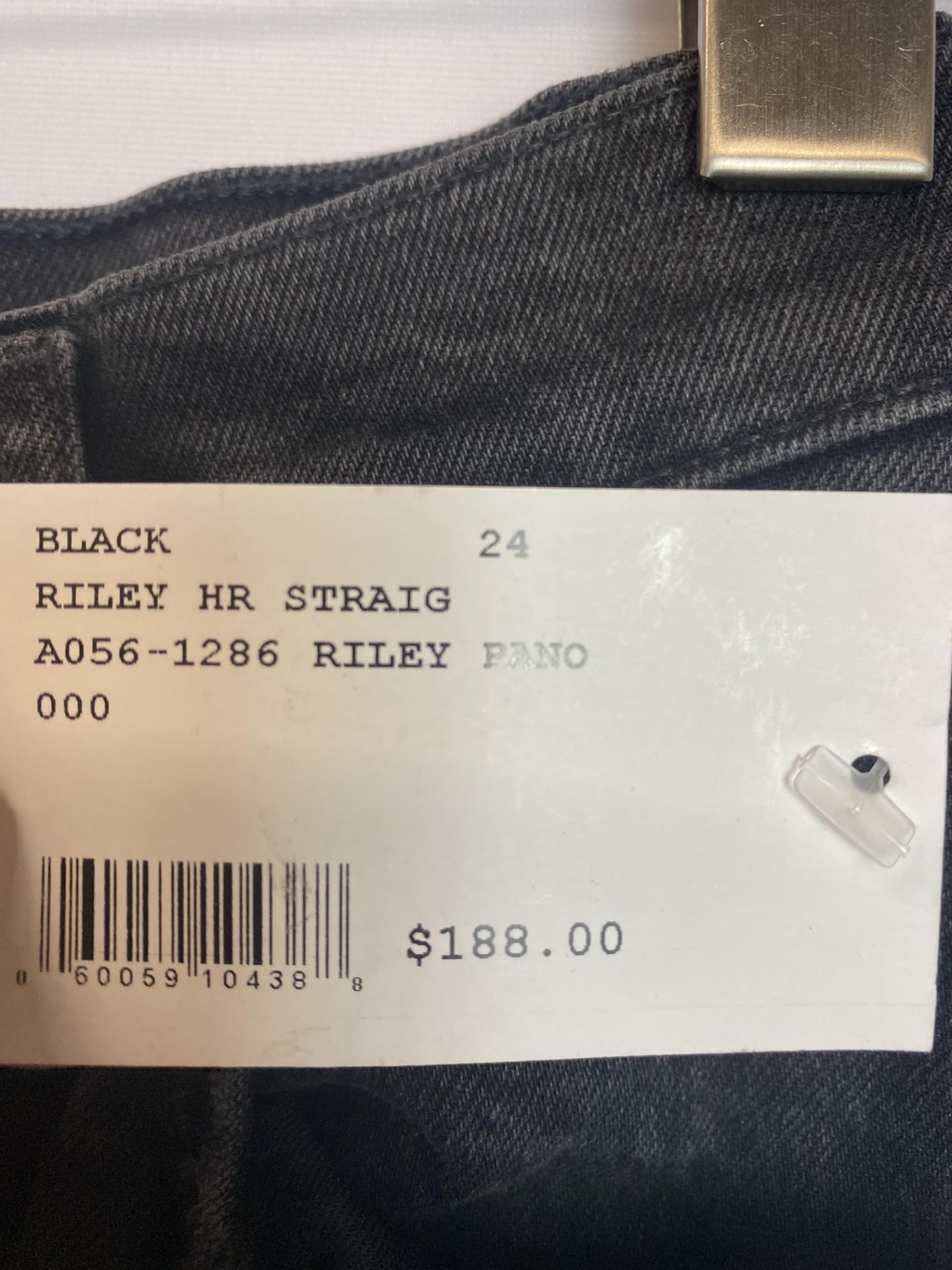 Agolde Riley Black Straight Leg Black Denim Jean, Size 24, Original Retail Price: $188 - Bild 3 aus 4