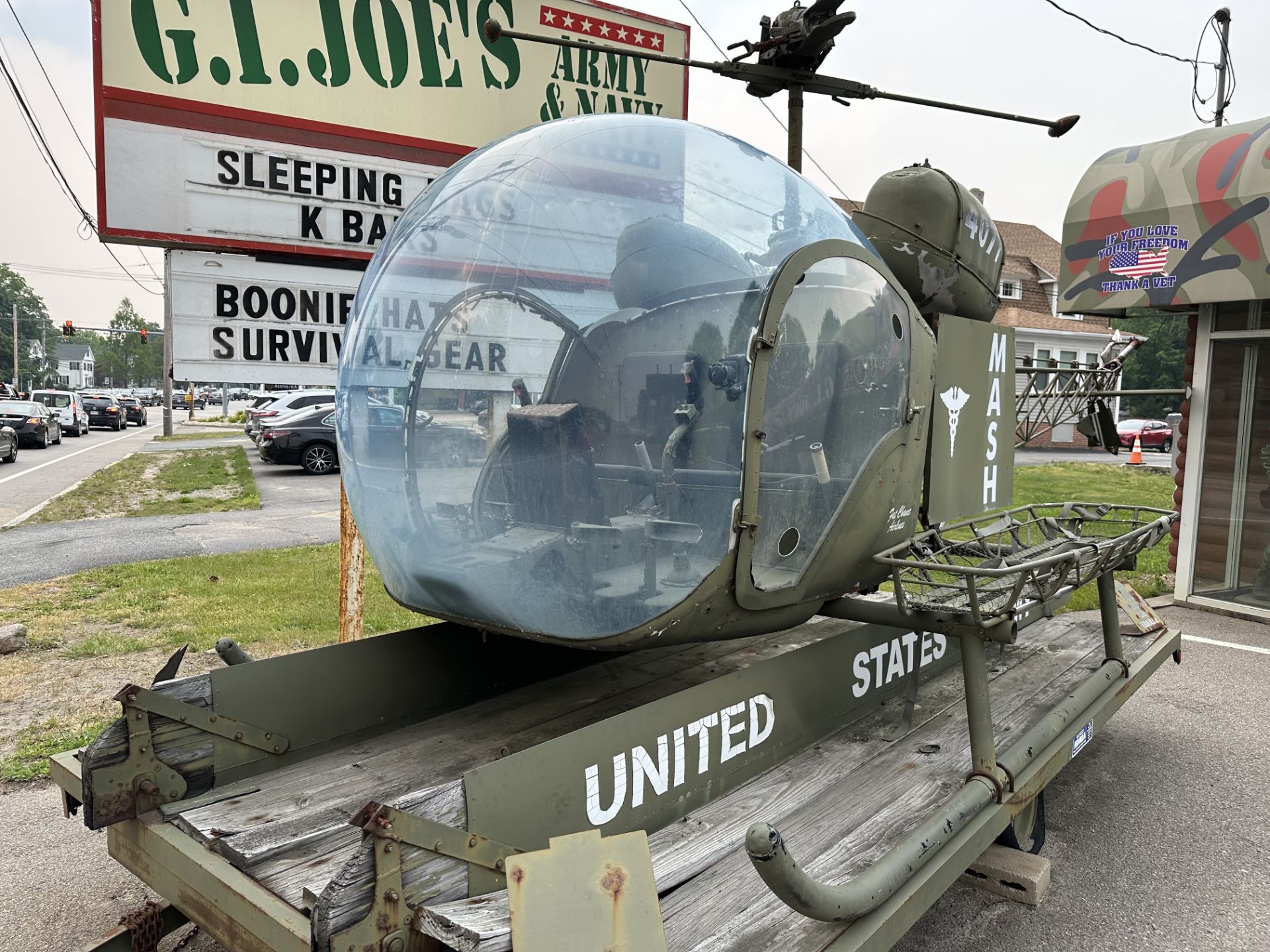 Bell 47 Helicopter As-Is Static Display used Korea Thru Vietnam w/ Rotors & Trailer (Believed to be - Image 8 of 11