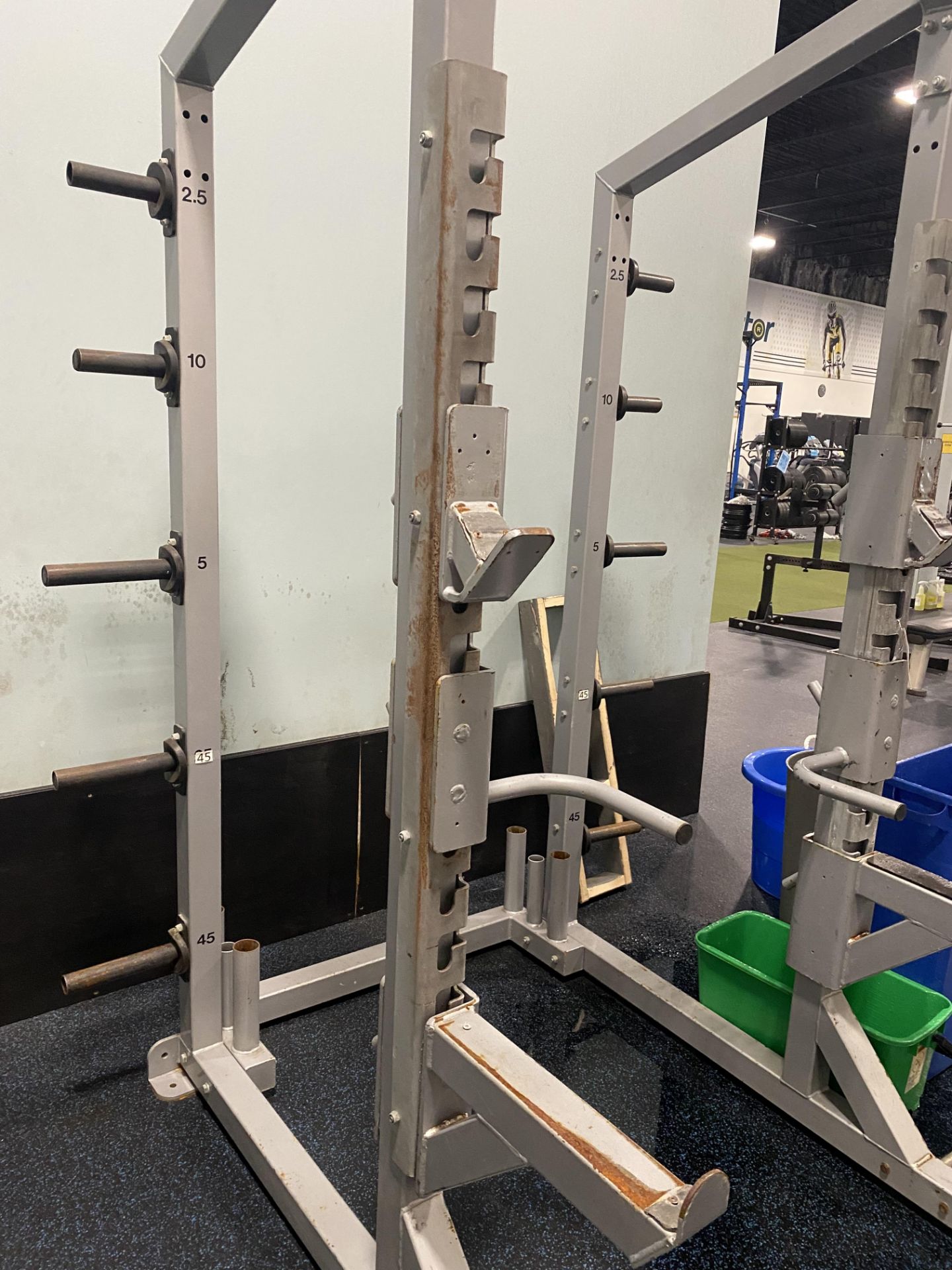 Squat Rack w/ Safety Bars, Weight Holder, and Pull up Bar (No Weights) - Image 2 of 4