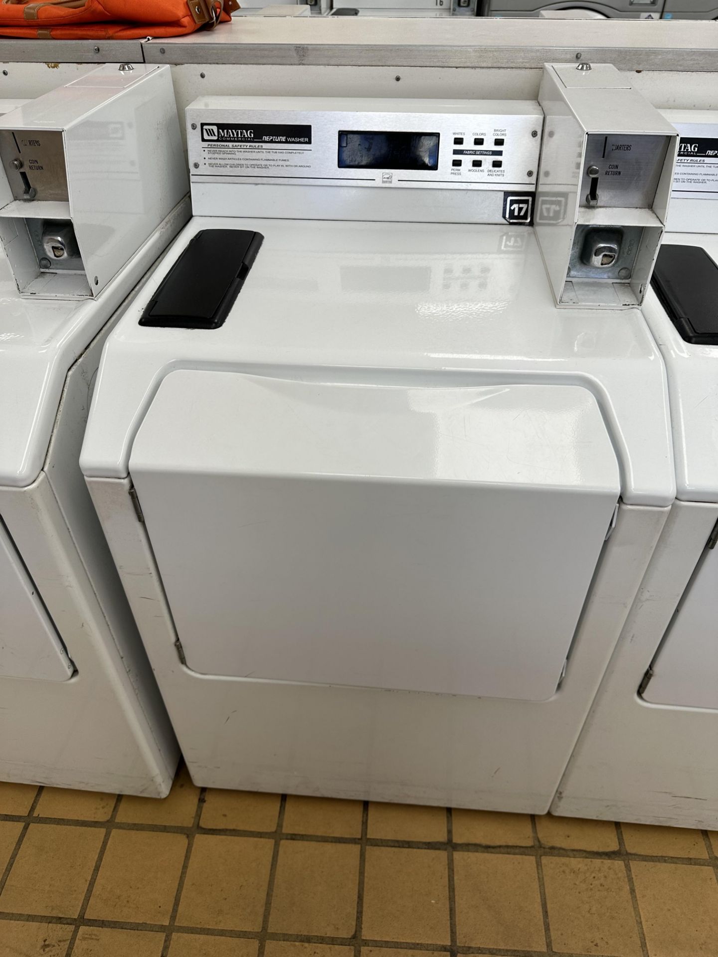 Maytag Neptune #MAH21PDDWW Commercial Washing Machine - Coin Operated (Machine #: 17)