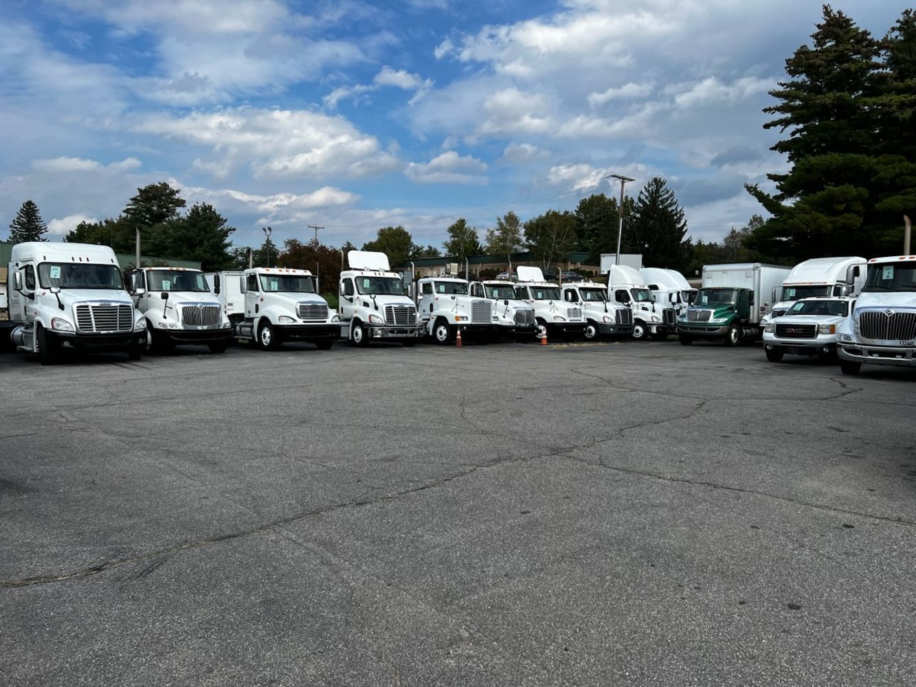 TRUCK FLEET - BOX TRUCKS & TRACTORS - (8) SLEEPER & DAYCAB TRACTORS - (2) EXTENDED CAB TRACTORS - SCISSOR LIFT- 40' OFFICE TRAILER - ROTARY LIFT