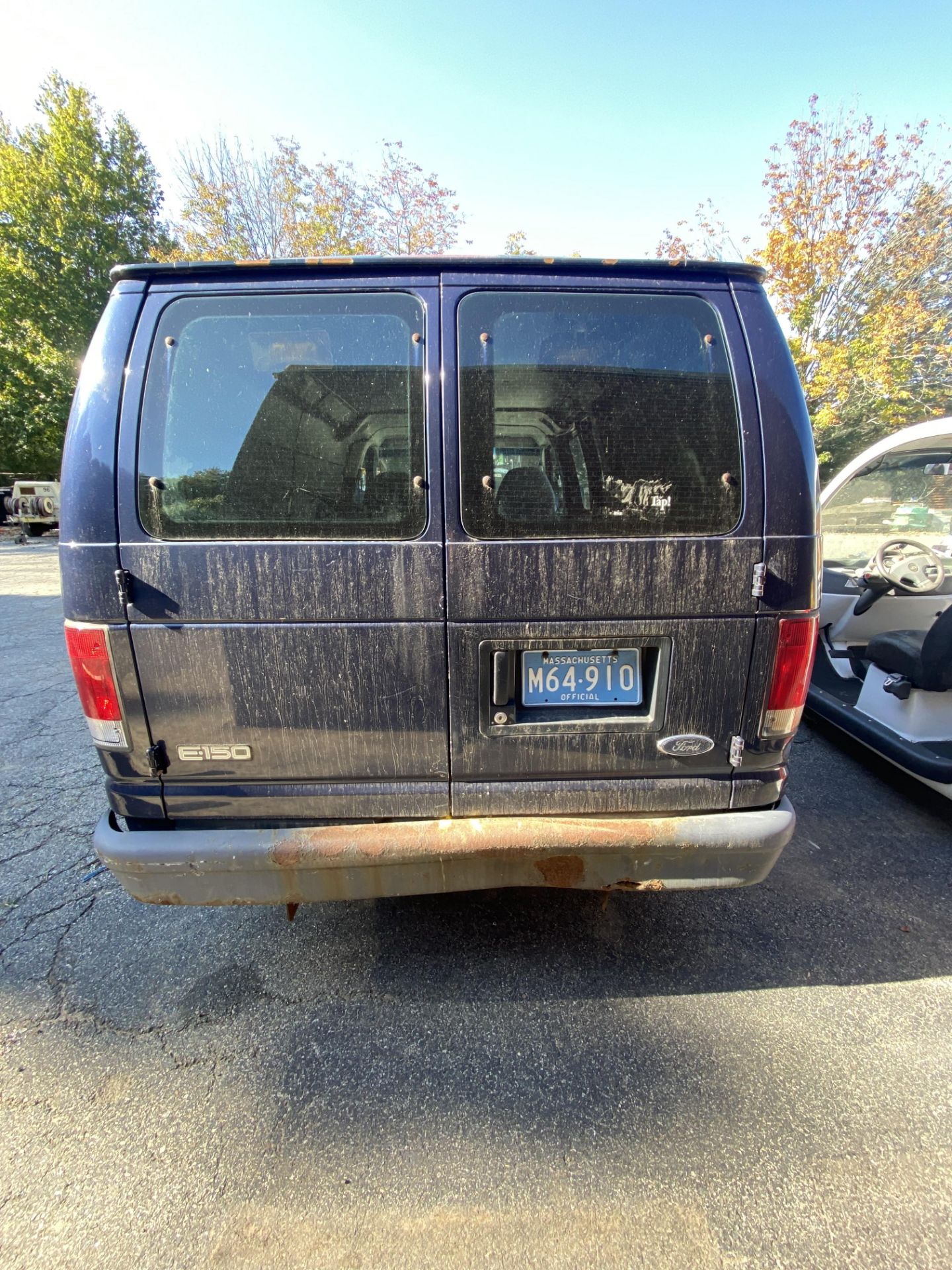 2004 Ford E150 Cargo Van Odom: NA, Rear Barn Doors w/ Glass and Side Door w/ Glass, VIN: - Image 4 of 8