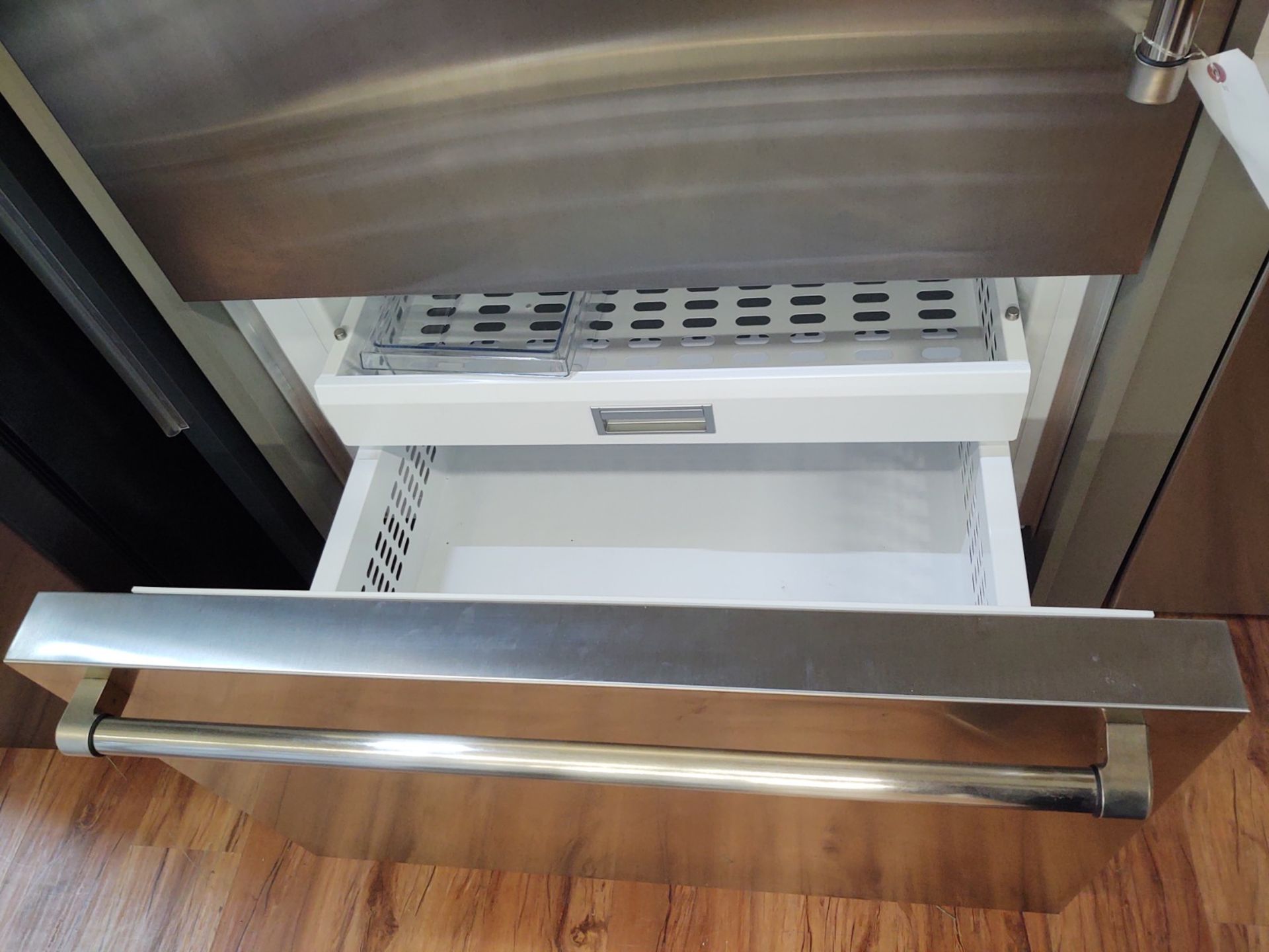 Bertazzoni 36" SS Freestanding French door Refrigerator #REF36DFZXNT, 83"H, (Missing Kick Panel) - Image 3 of 4