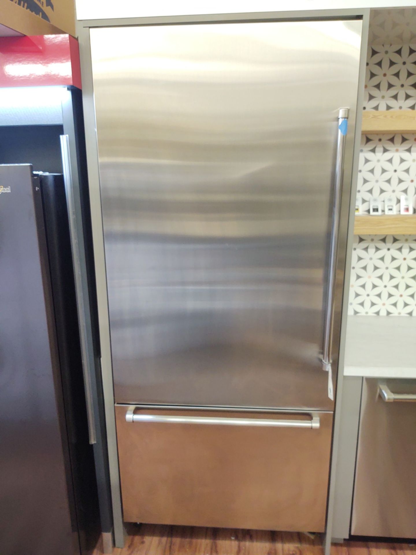 Bertazzoni 36" SS Freestanding French door Refrigerator #REF36DFZXNT, 83"H, (Missing Kick Panel)