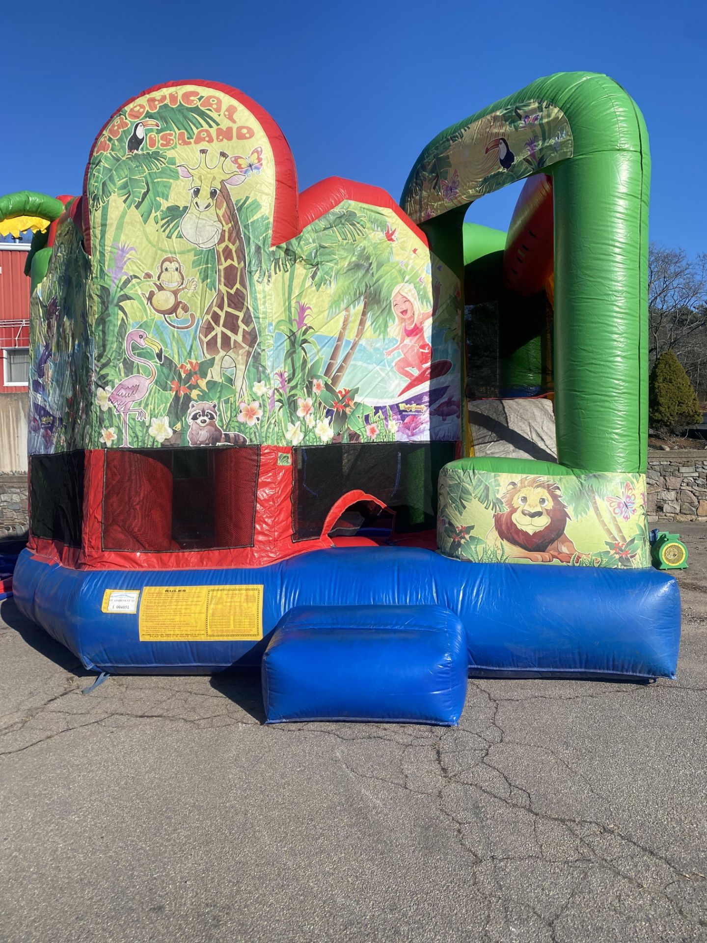 Jungle Themed Bounce House w/(2) Blowers - 15 x 20 (Pics were taken 12/1 Blown up In Our Parking Lot