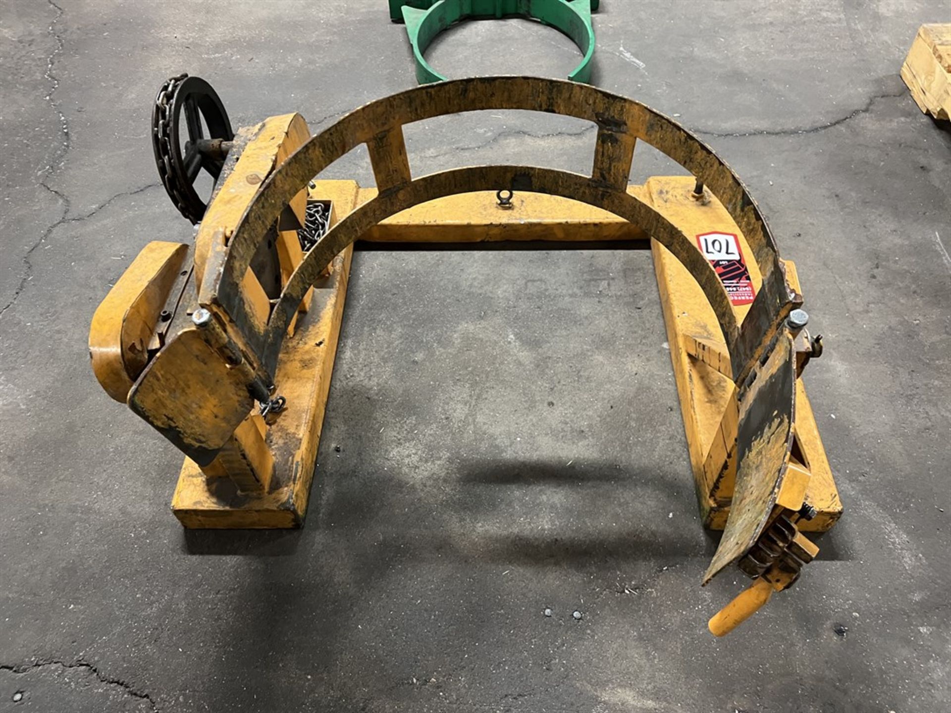 Unknown Make Barrel Forklift Attachment - Image 2 of 3
