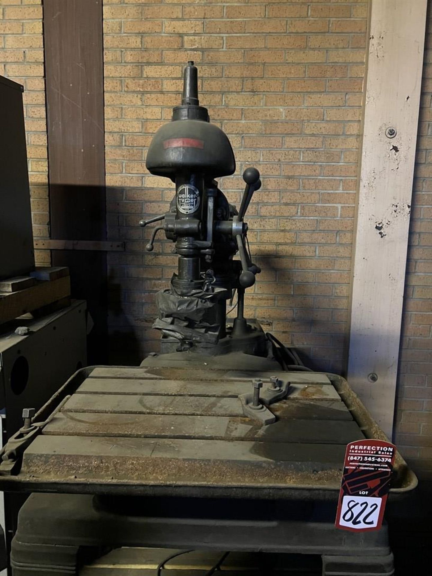 WALKER TURNER Drill Press, s/n 51RD4S, 26" x 18" Table, 16" Throat - Image 2 of 4