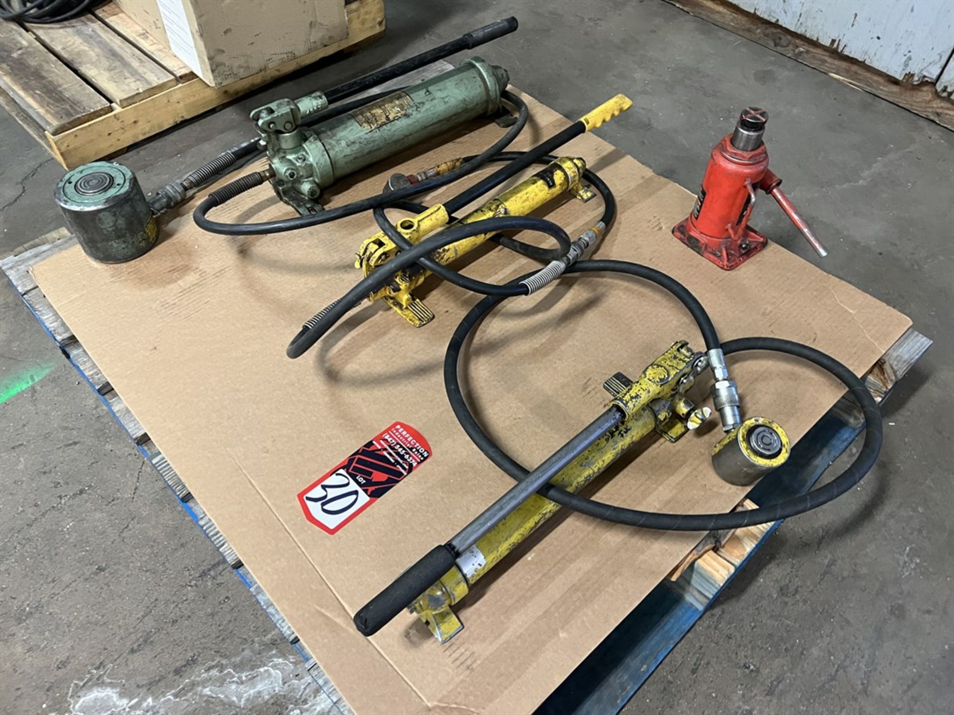 Lot of Assorted Hydraulic Pumps and Rams