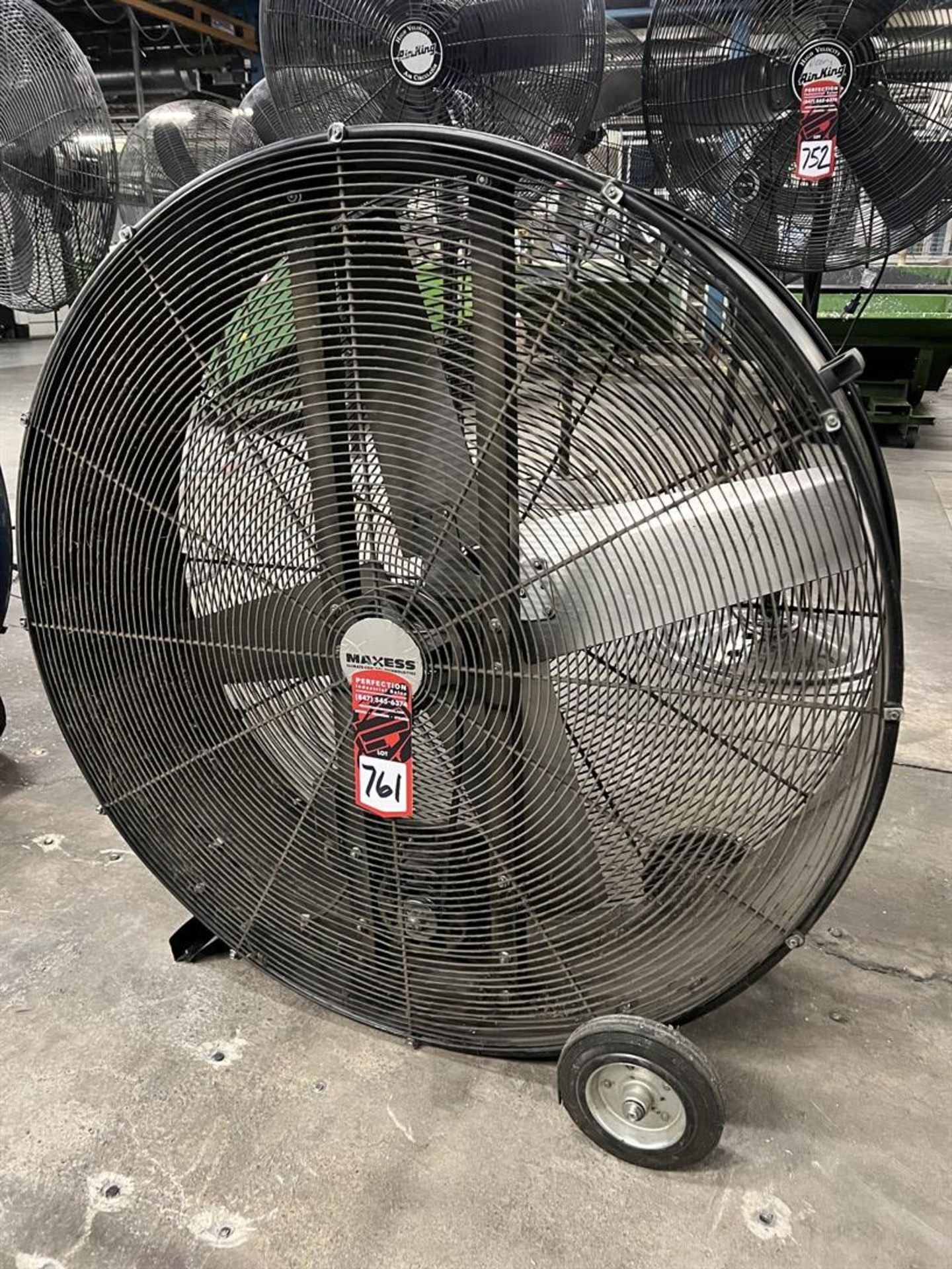 MAXXESS 42" Barrel Shop Fan