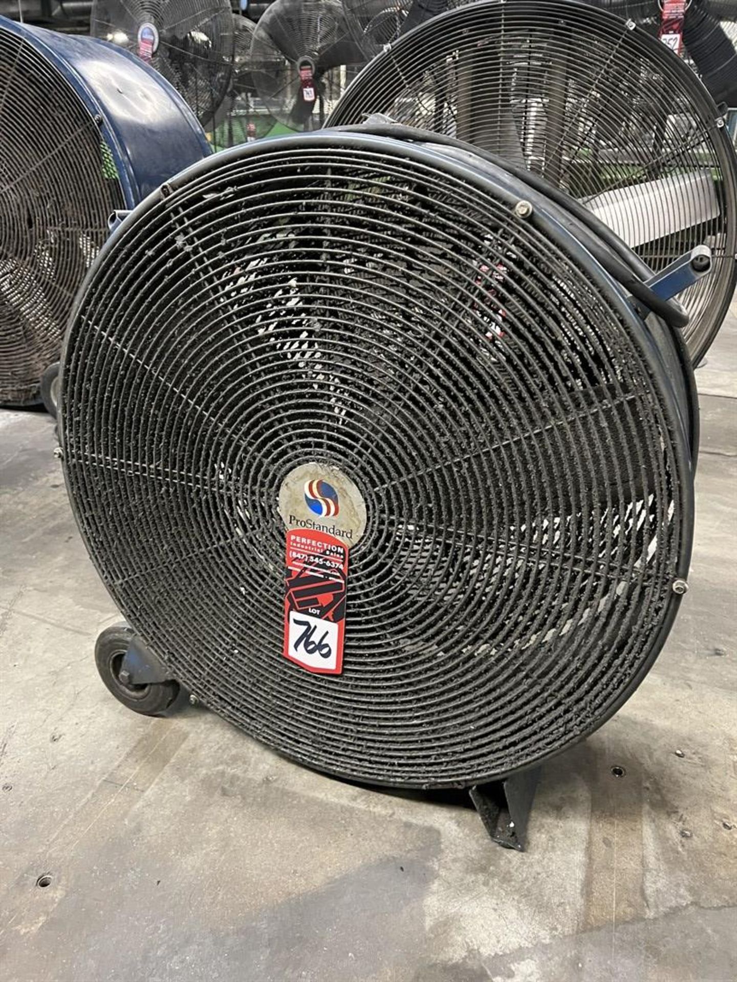 PROSTANDARD 28" Barrel Shop Fan