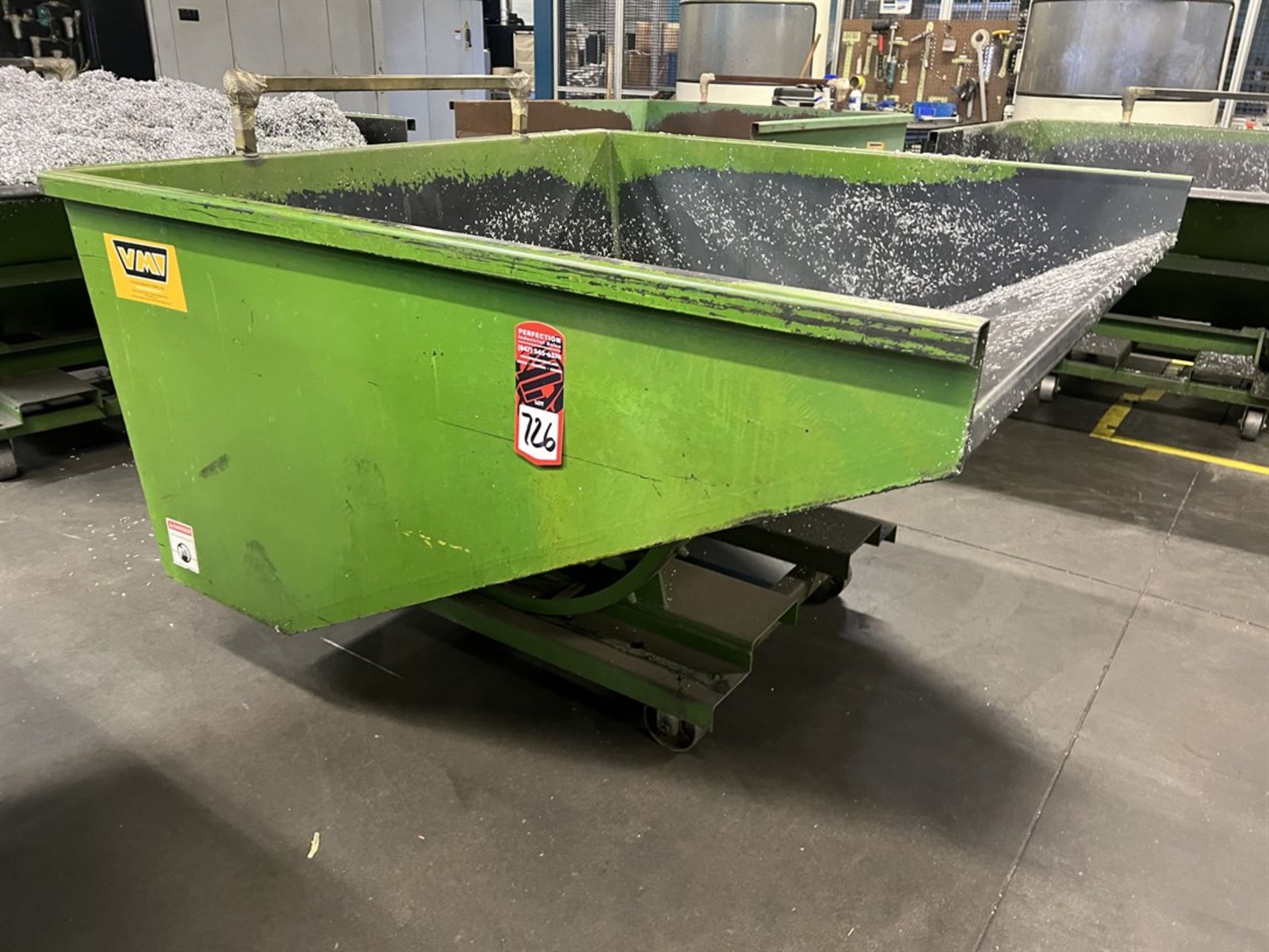 VULCAN MFG 2 Cu. Yd Self Dumping Hopper