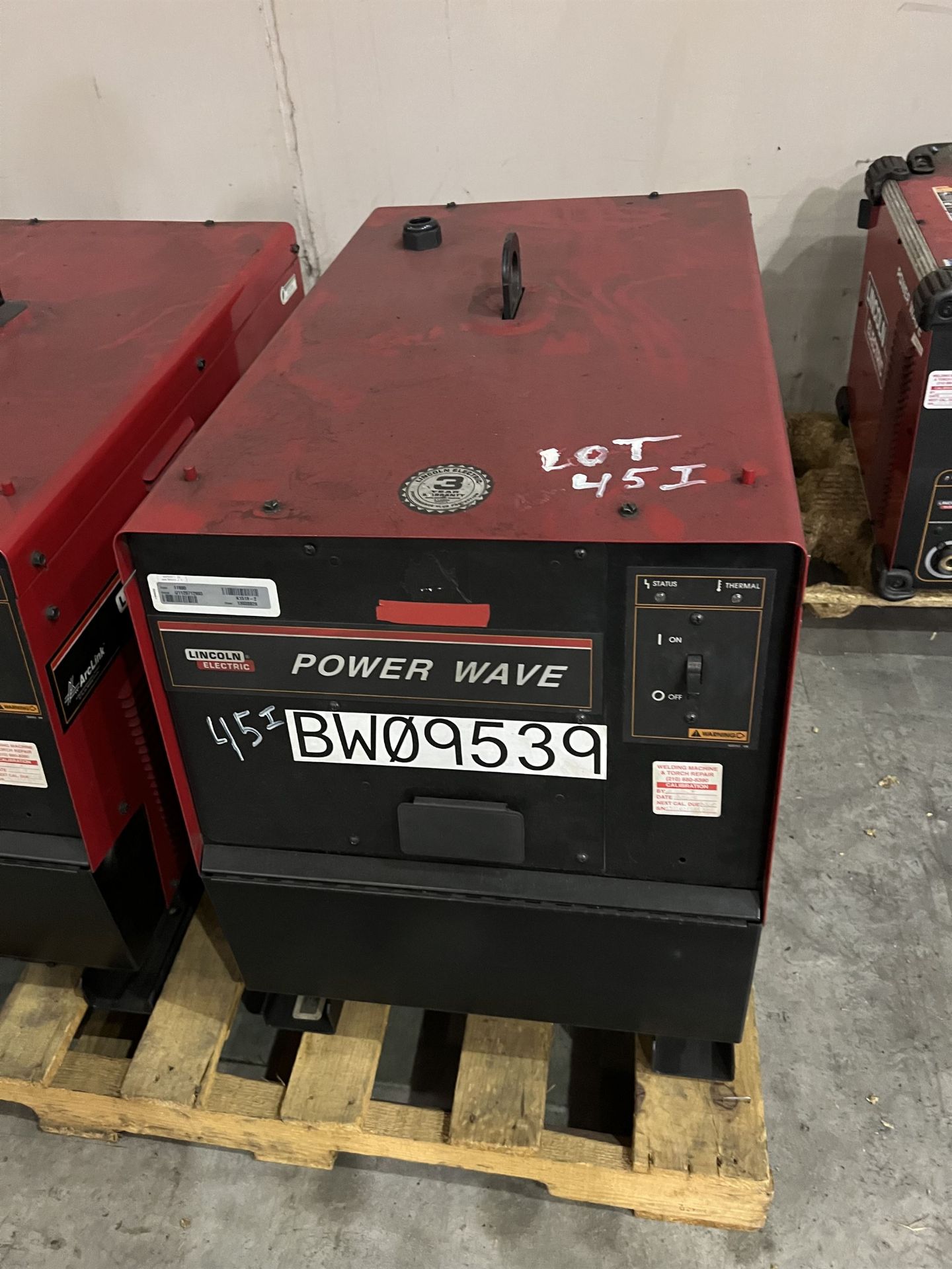 Lincoln Power Wave 655 Welder s/n U1120712993 (Located at 7300 Lone Tree Rd, Victoria, TX 77905)