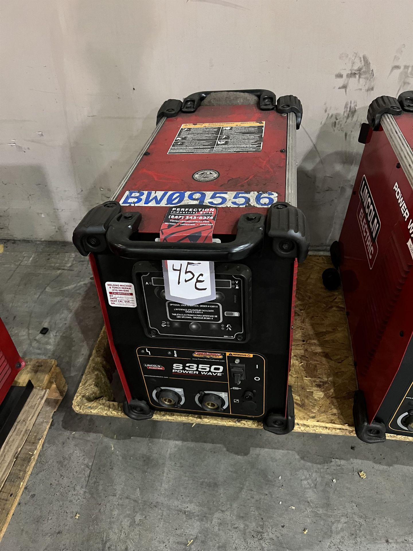 Lincoln S350 Power Wave Welder s/n U1181102811 (Located at 7300 Lone Tree Rd, Victoria, TX 77905)