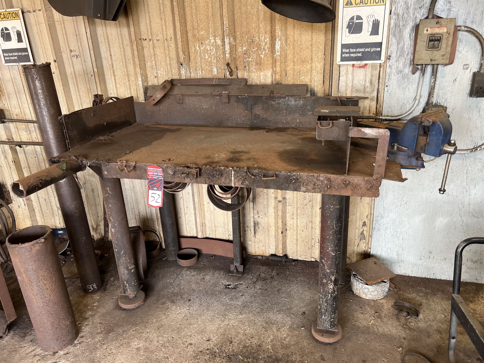 Welding Table with Vise. 30" x 60" Table