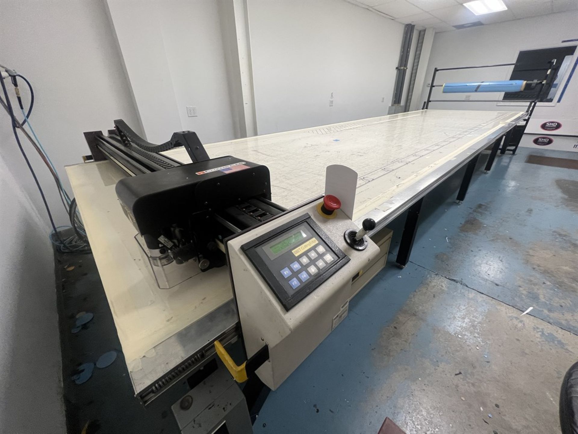 GERBER GGT DCS-2500 CNC Cutter, s/n NA, 6'10" x 24' Table, Cutting Edge Servo Drive Control, - Image 7 of 11