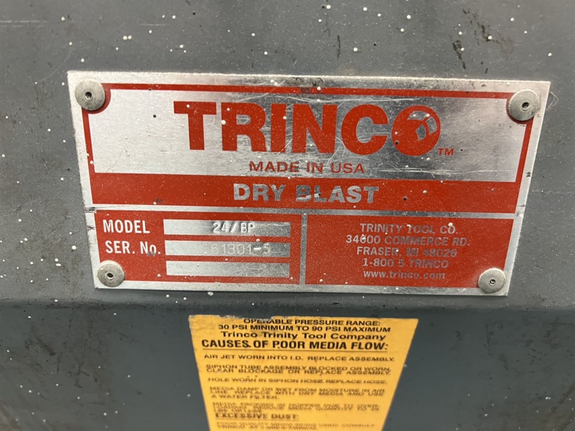 TRINCO 24/BP Dry Blast Cabinet, s/n 61301-5, w/ BP2 Collection System - Image 4 of 6