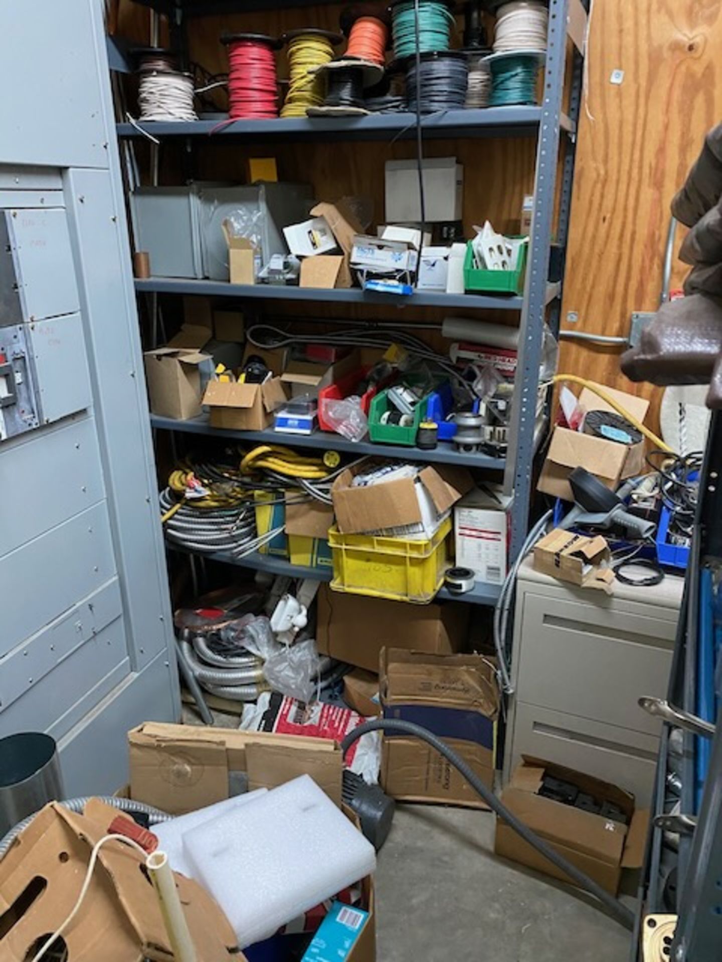 Maintenance Room Plumbing ,Electrical, Fittings ,hoses, portable rack, Pipes. - Image 3 of 9