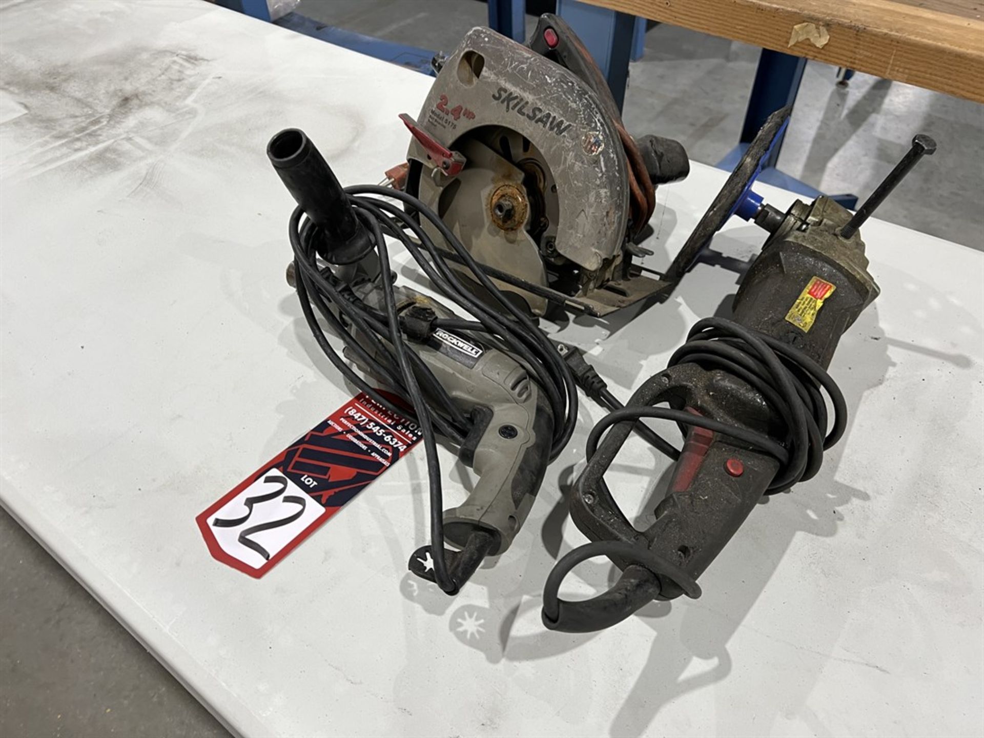 Lot Comprising SKILSAW 5175 Circular Saw, ROCKWELL RK3138 Drill and VECTOR 7" High Speed Sander/ - Image 2 of 3