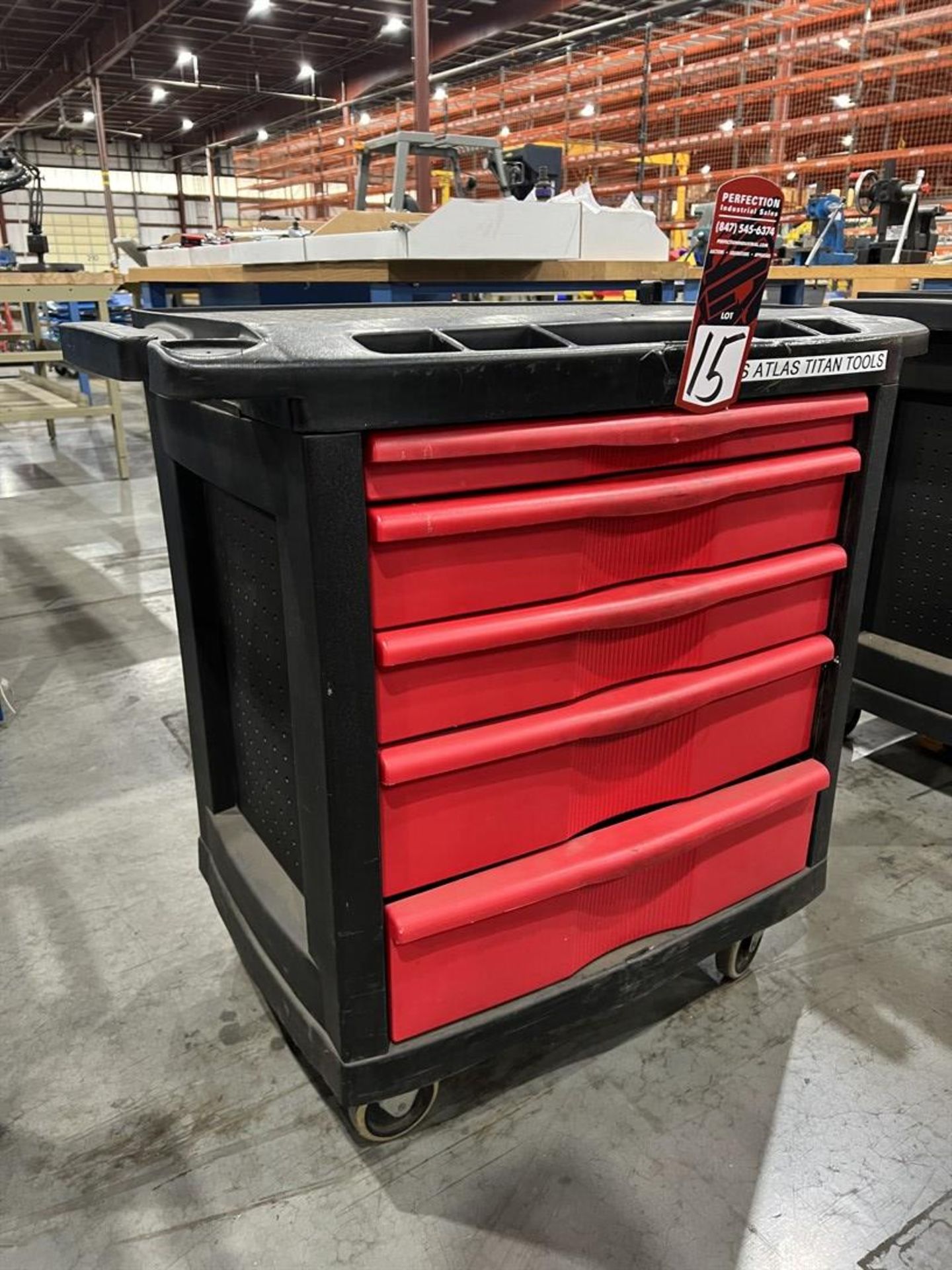 RUBBERMAID Rolling Tool Chest