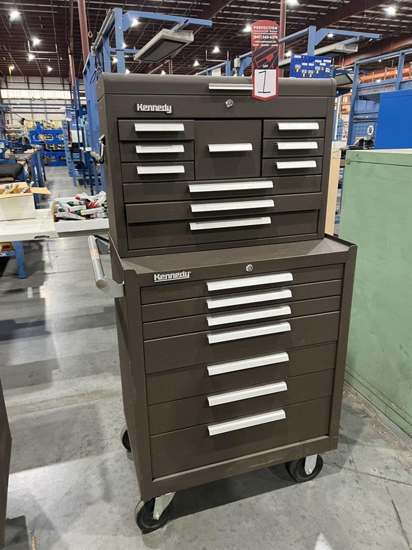 KENNEDY Rolling Tool Chest