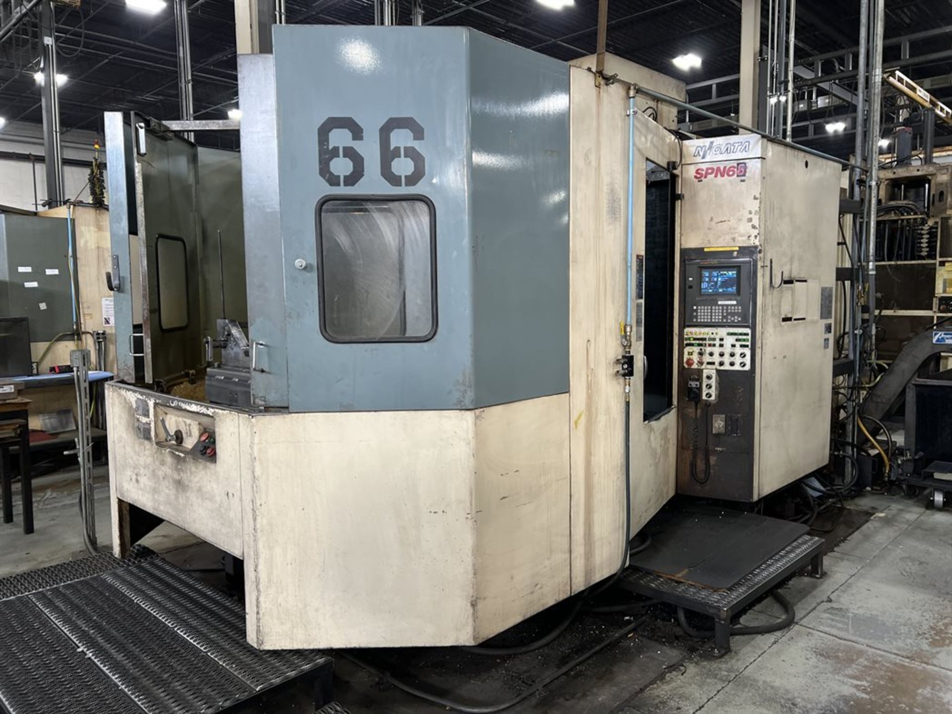 NIIGATA SPN63 CNC Horizontal Machining Center, s/n 46600008, Fanuc 16-M Control, 24.8" x 24.8" - Image 5 of 16