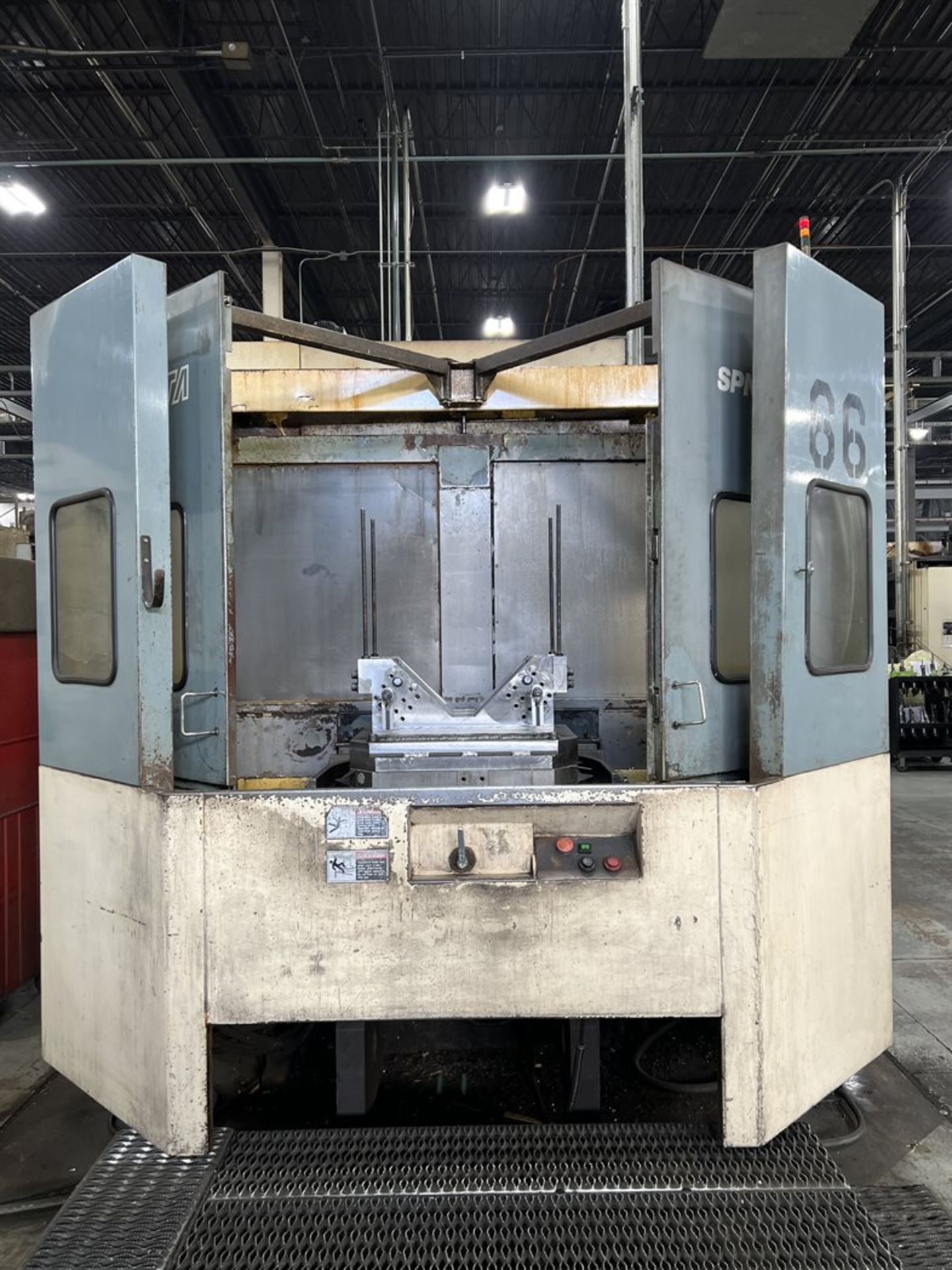 NIIGATA SPN63 CNC Horizontal Machining Center, s/n 46600008, Fanuc 16-M Control, 24.8" x 24.8" - Image 6 of 16