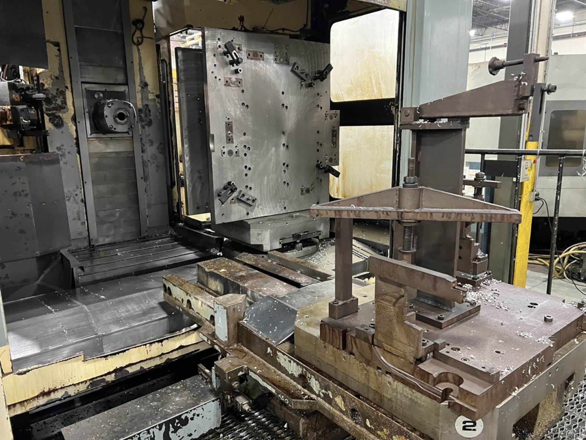 NIIGATA HN80C CNC Horizontal Machining Center, s/n 46250021, Fanuc Series 15-M Control, 31.5" x 31. - Image 4 of 17