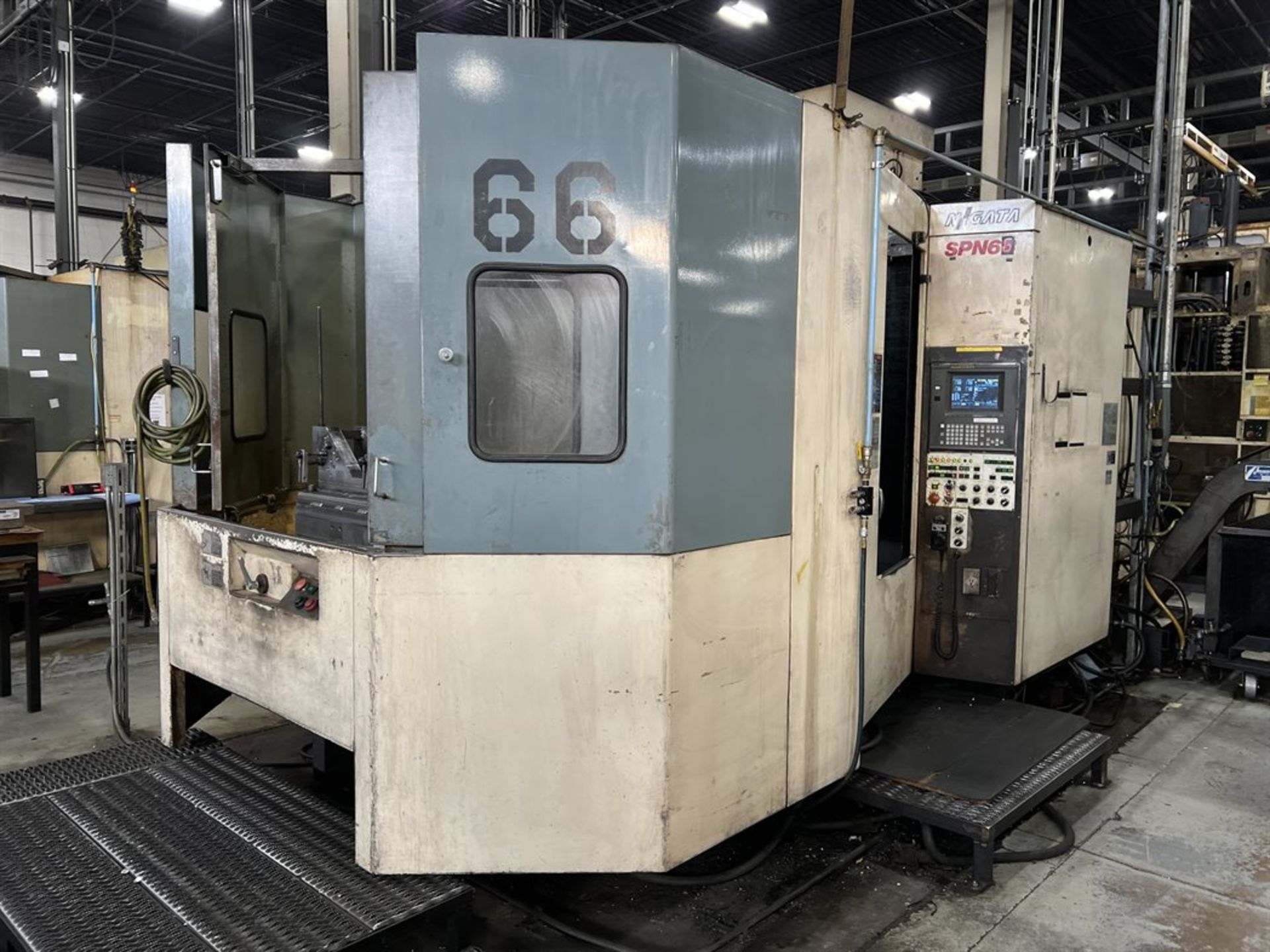 NIIGATA SPN63 CNC Horizontal Machining Center, s/n 46600008, Fanuc 16-M Control, 24.8" x 24.8" - Image 2 of 16