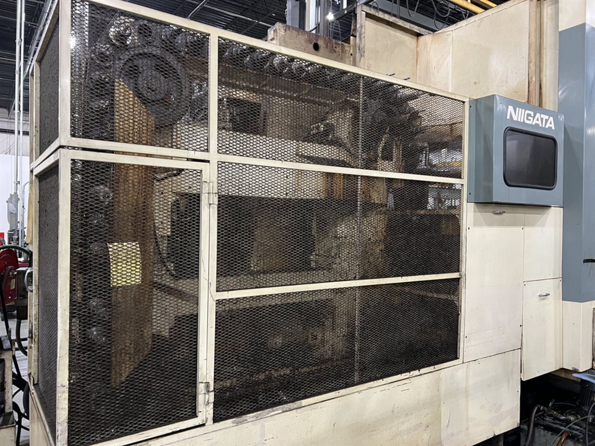 NIIGATA HN80C CNC Horizontal Machining Center, s/n 46250021, Fanuc Series 15-M Control, 31.5" x 31. - Image 9 of 17