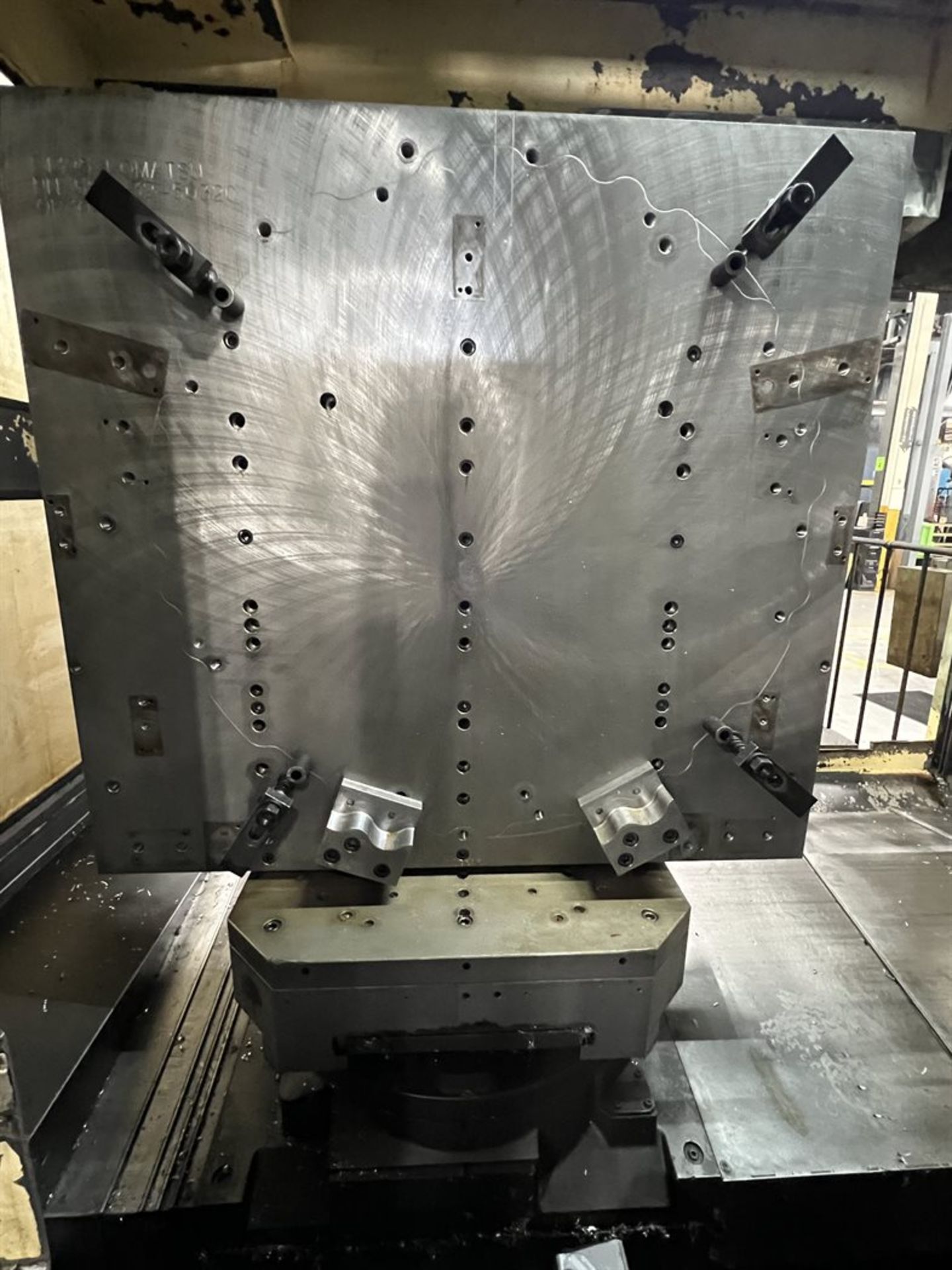 NIIGATA HN80C CNC Horizontal Machining Center, s/n 46250021, Fanuc Series 15-M Control, 31.5" x 31. - Image 15 of 17