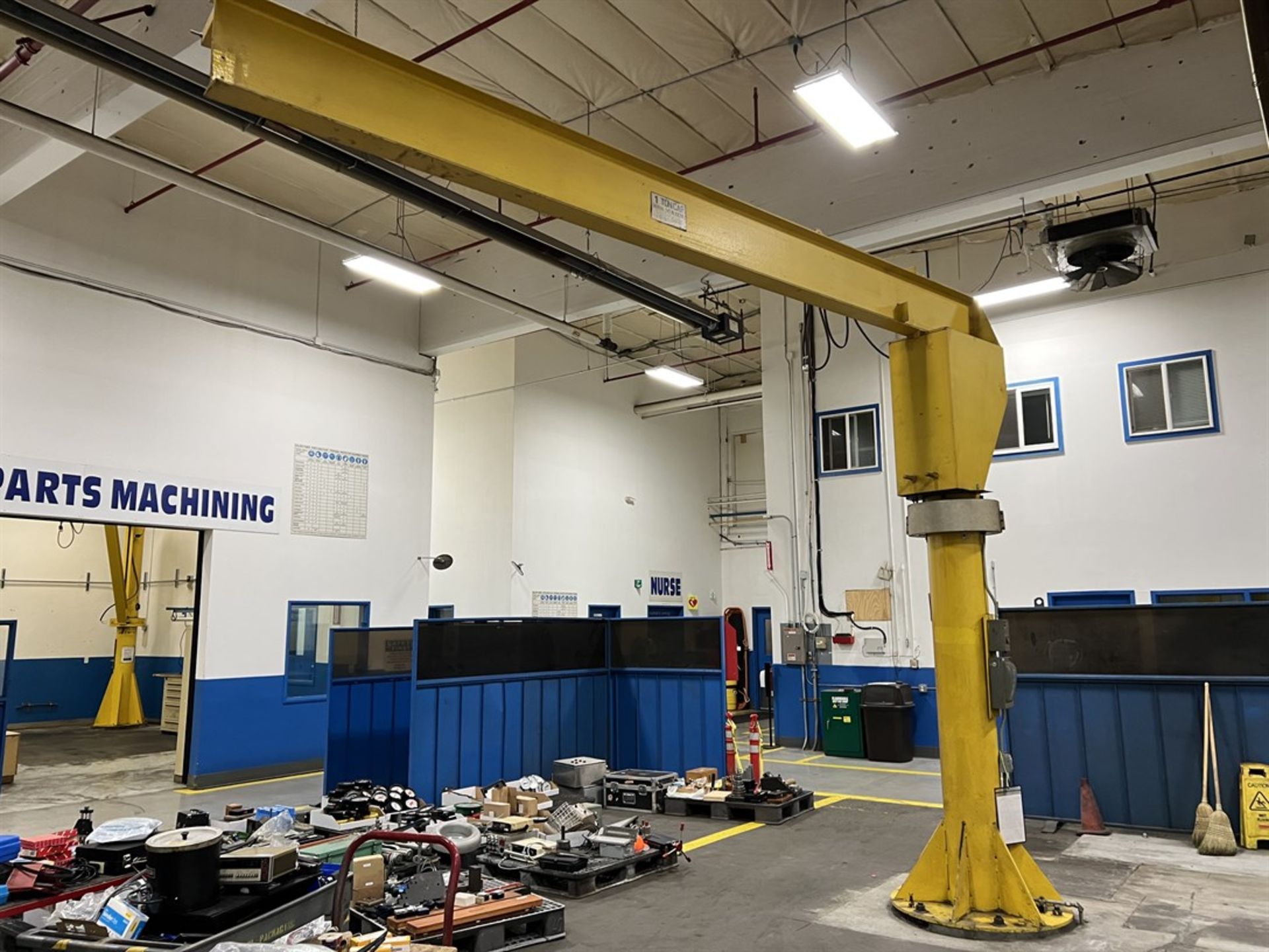 MAR 1-Ton Free Standing Jib Crane, Approx. 16' Reach x 12' Under Rail. (NO HOIST) - Image 2 of 3