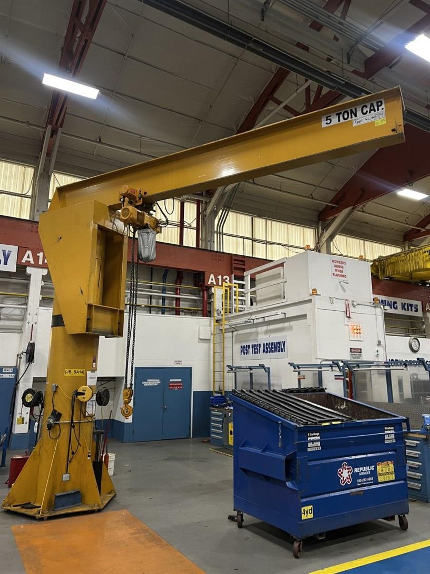 5-Ton Free Standing Jib Crane, Approx. 16' Reach x 15' Under Rail, 5-Ton HARRINGTON Electric Hoist