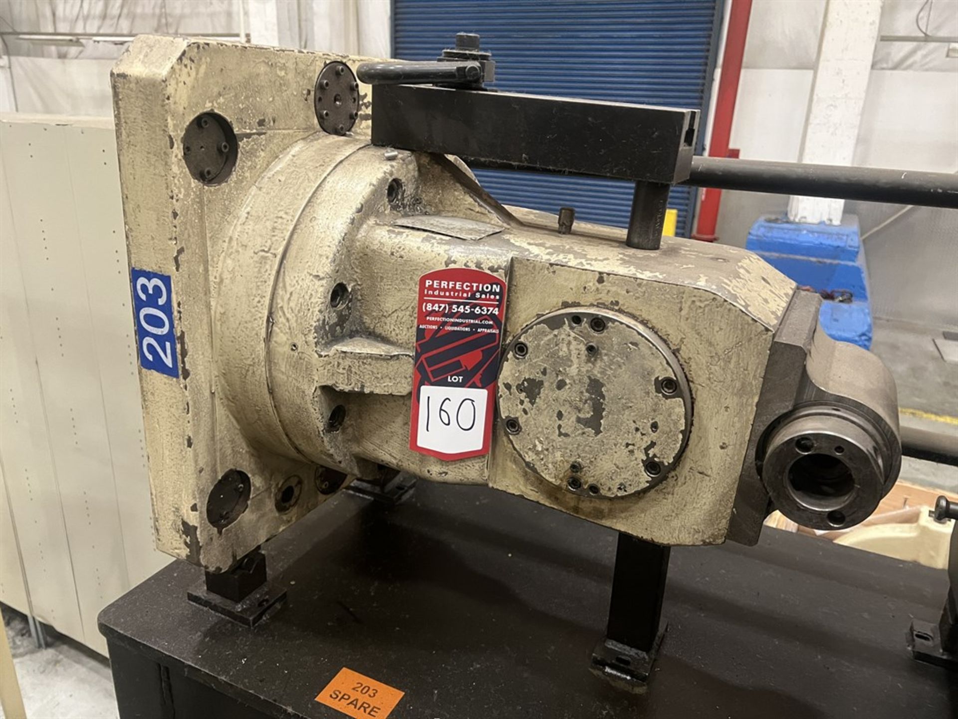 Right Angle Head for G & L Horizontal Machining Center