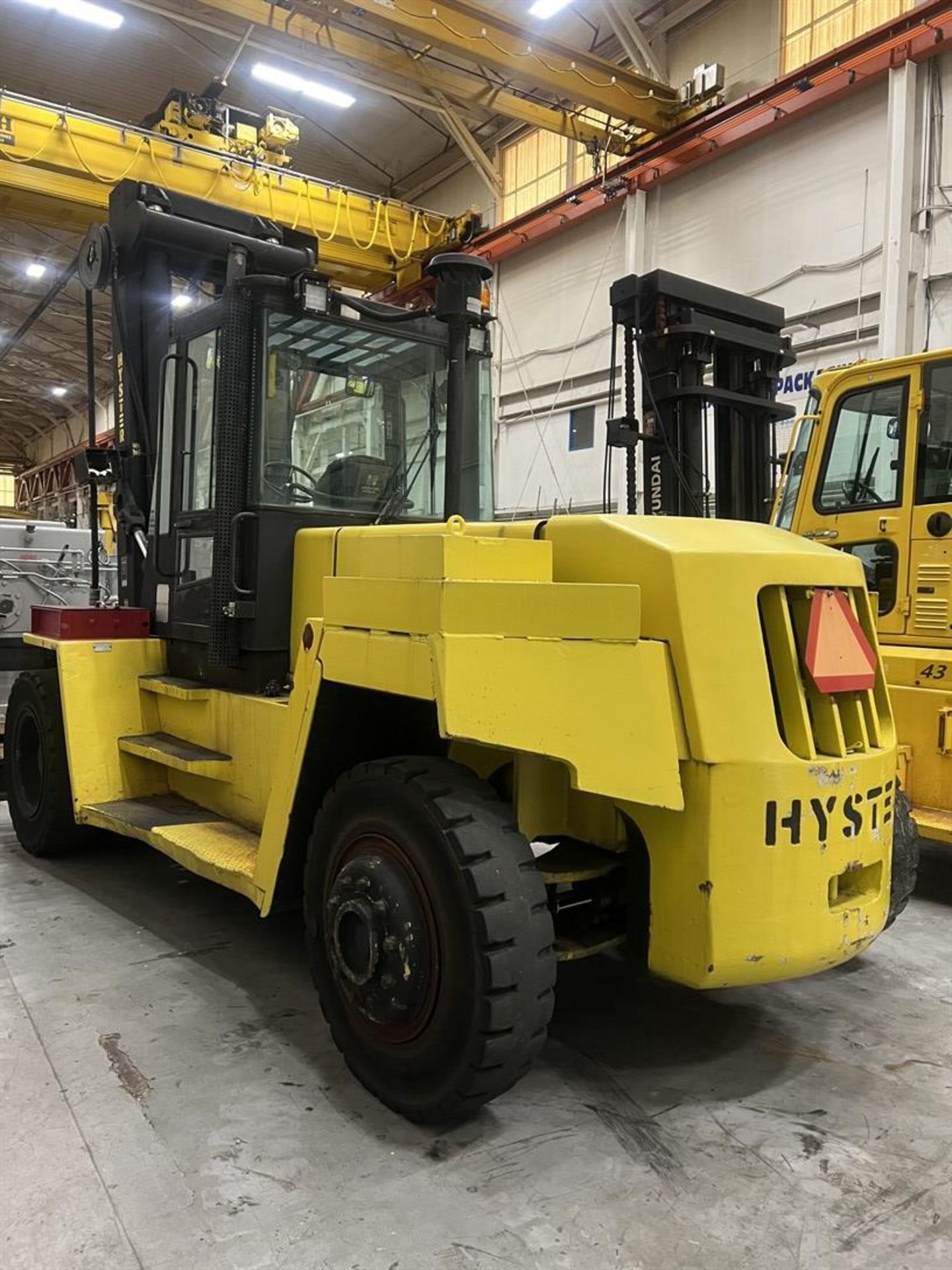 HYSTER H300XL2 Diesel Forklift, s/n D019D02214U, 34,000 LB Capacity, 8' Fork Length, 2-Stage Mast, - Image 3 of 12