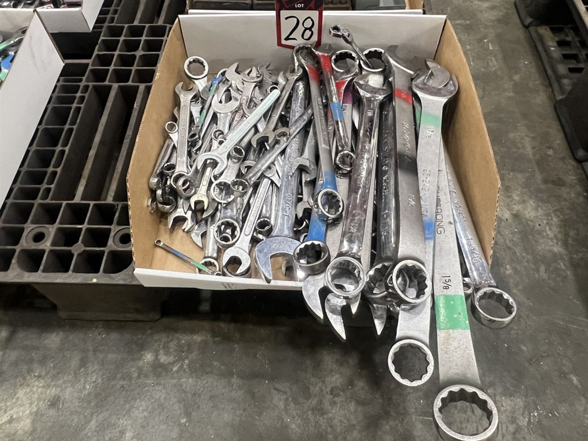 Lot of Standard Combination Wrenches