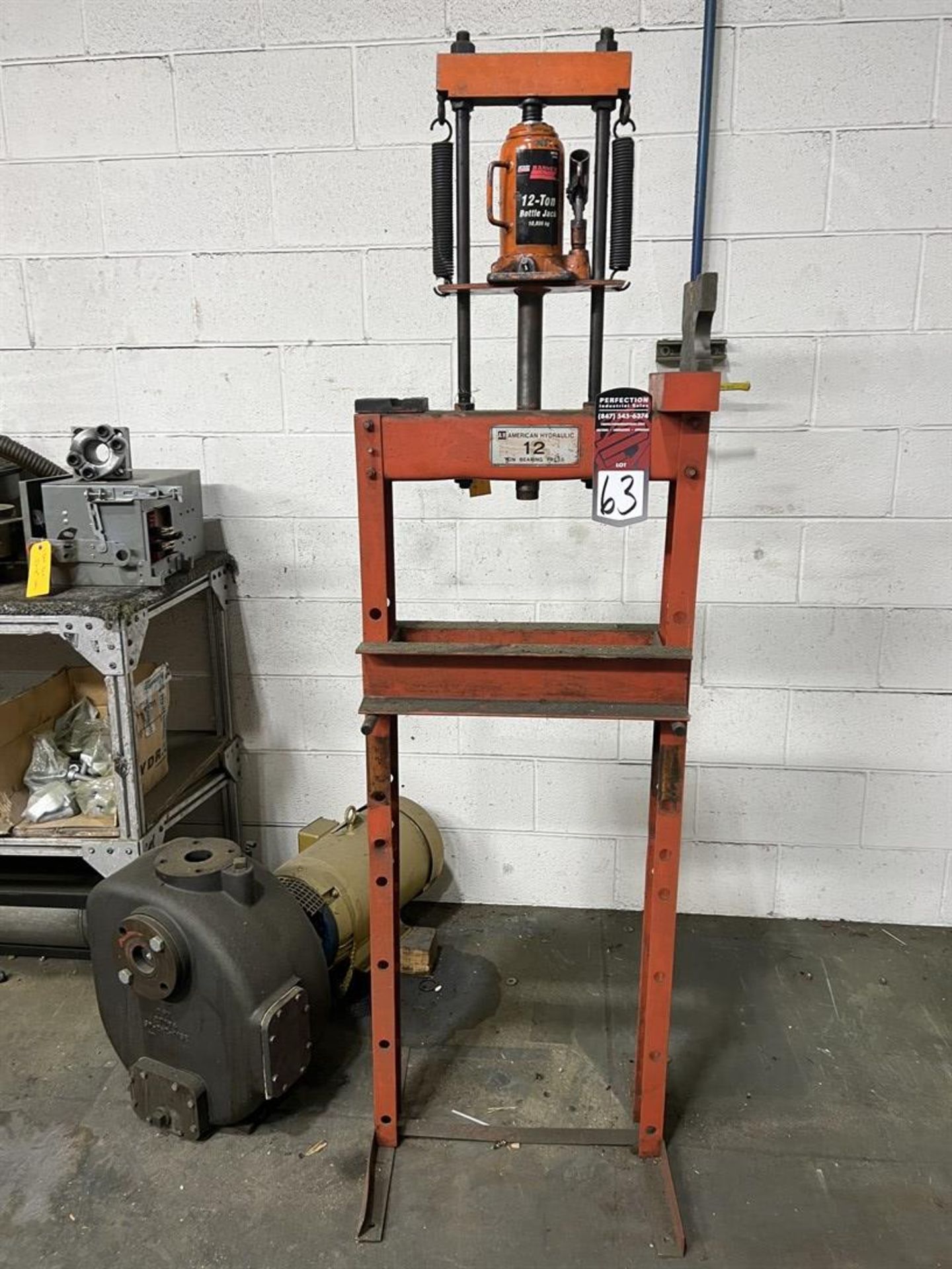 AMERICAN HYDRAULIC 12-Ton Bearing Press, 16.5" Between Uprights