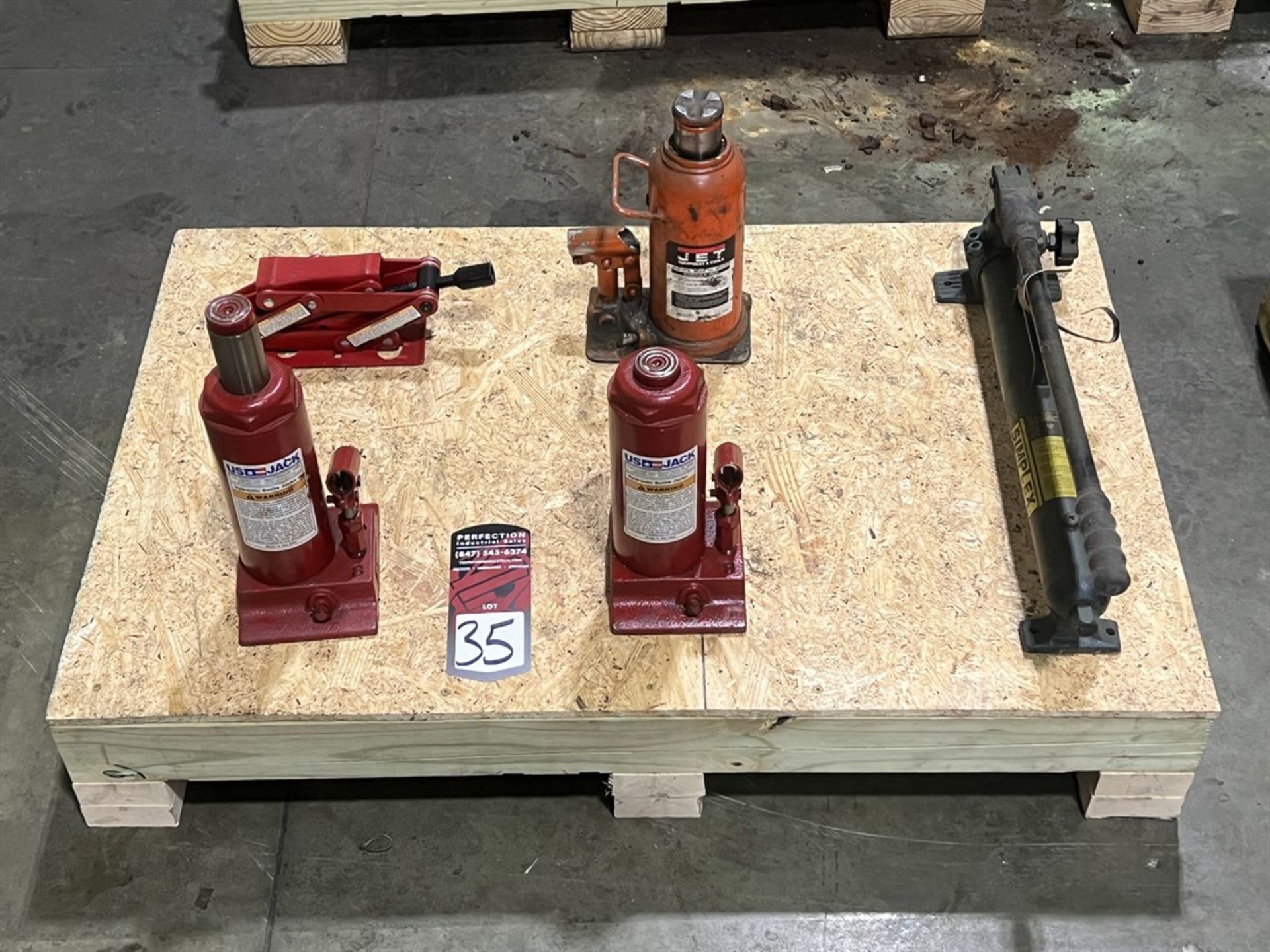 Lot Comprising SIMPLEX Pump w/ Assorted Bottle Jacks and Scissor Jack