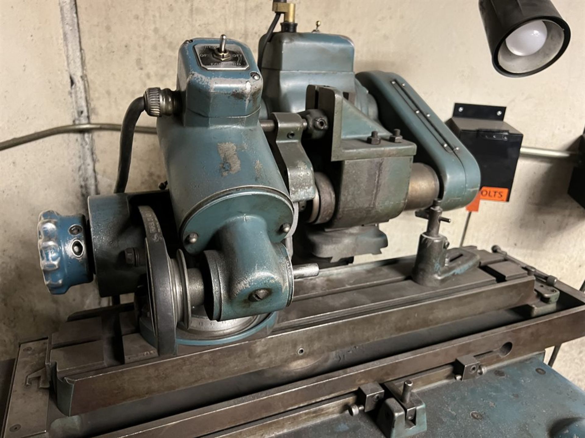 KO LEE BA 960 Tool & Cutter Grinder, s/n 24036TC - Image 6 of 7