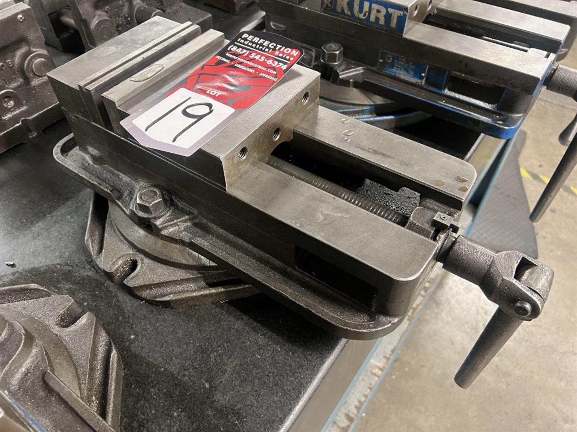 KURT D675 6" Machine Vise